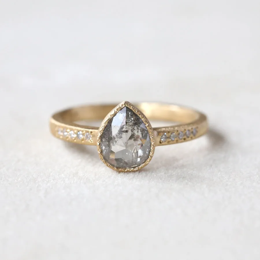 0.93ct grey diamond ring