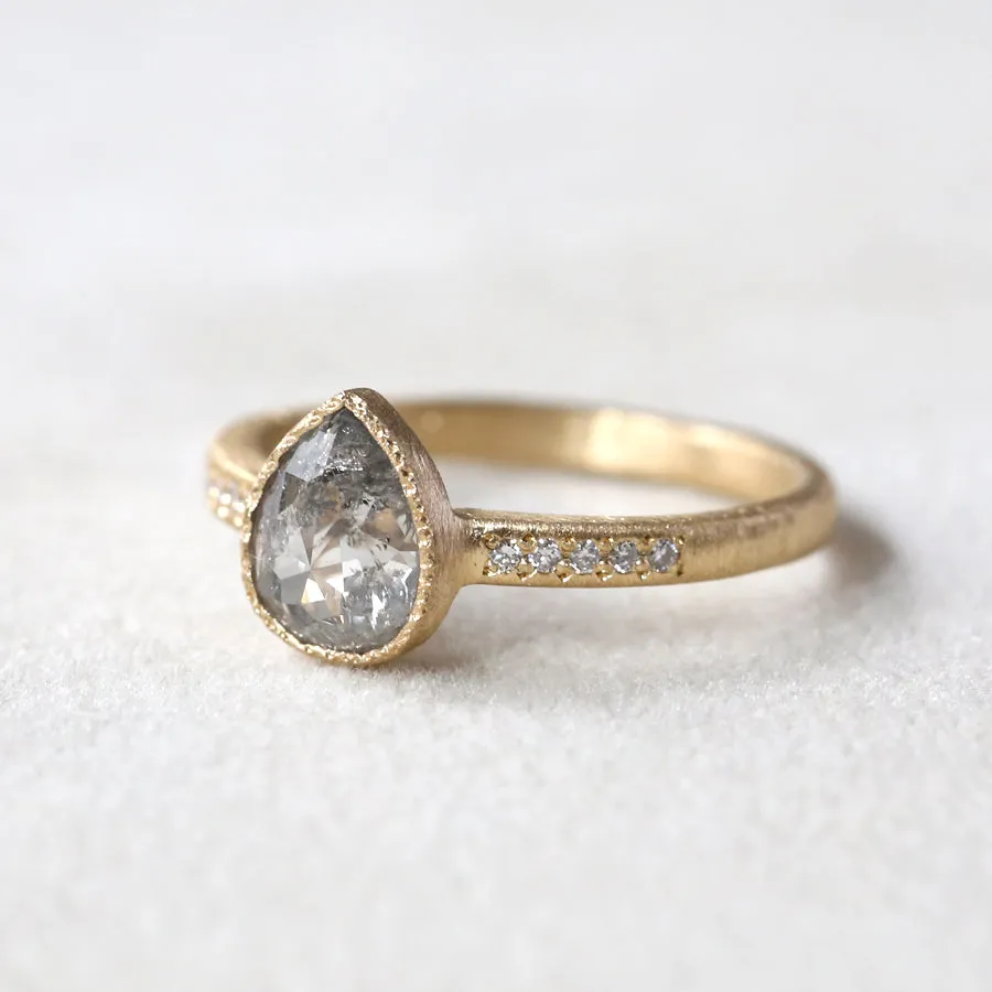 0.93ct grey diamond ring