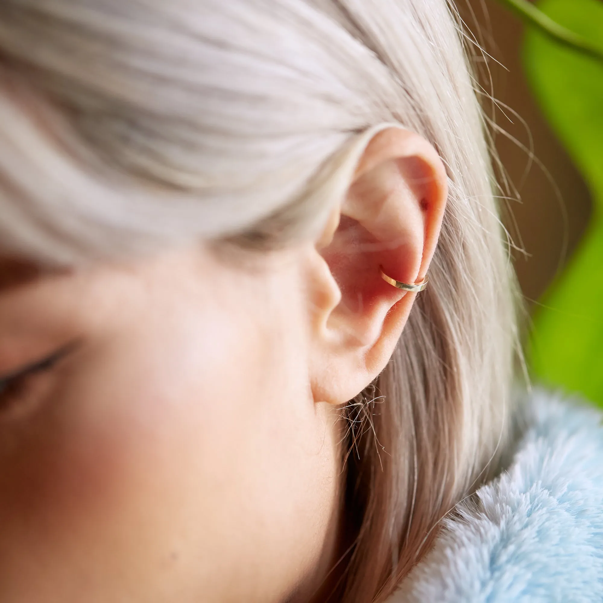 10k Solid Gold Smooth Middle Ear Cuff