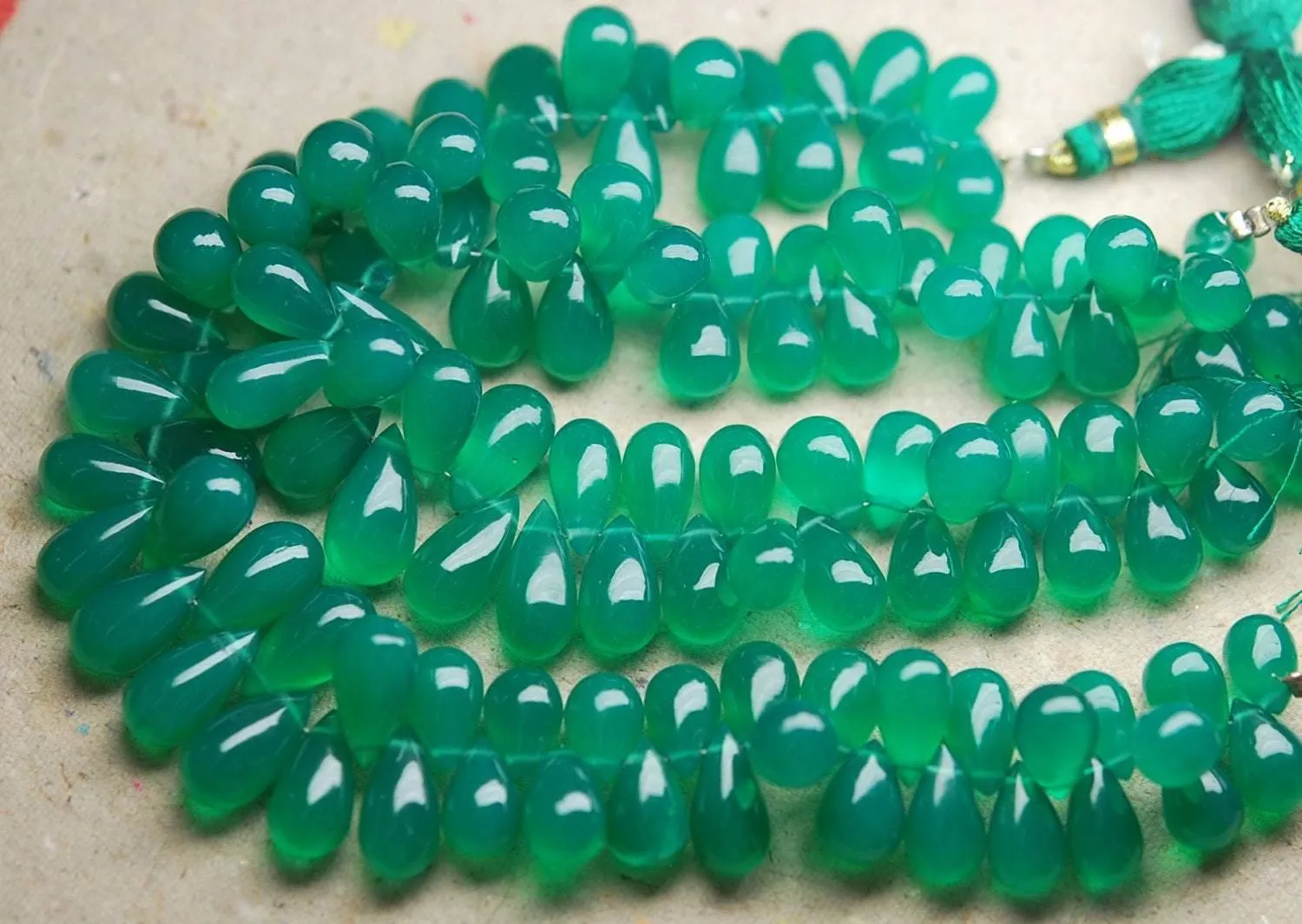 30 Pcs,Super Finest,Green Onyx Smooth Drops Briolettes, 10-12mm Large Size