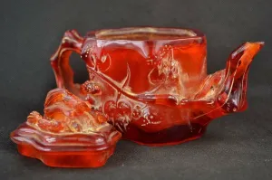 7.15''L- Chinese Natural Antique Exquisite GEOMANTIC AMBER Handcarved Sculpture Lucky Teapot Statue
