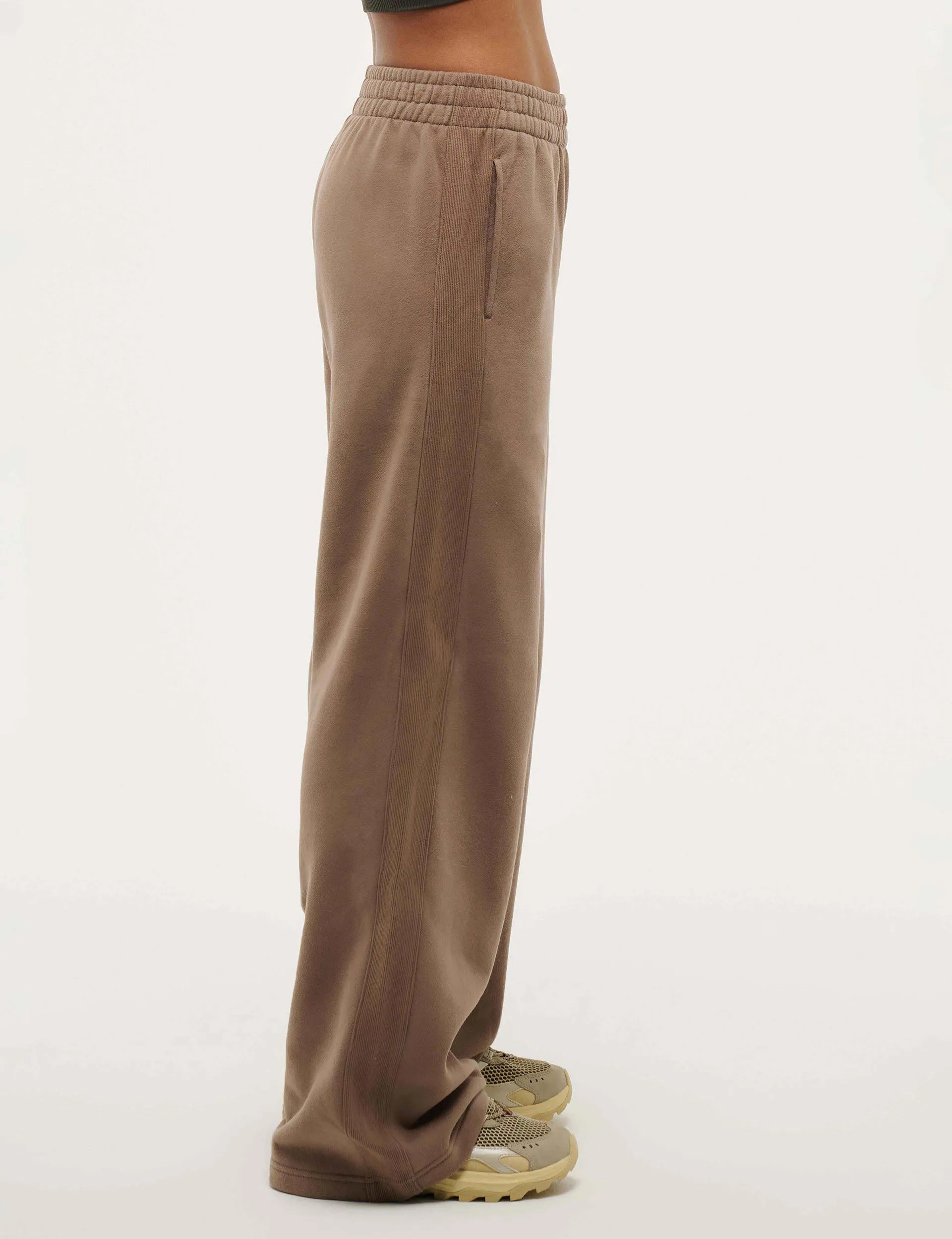 Adventure Trackpant - Taupe