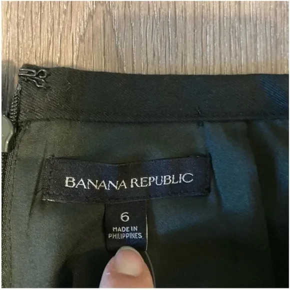 Banana Republic Womens Blue and Black Mini Skirt 6 NWT