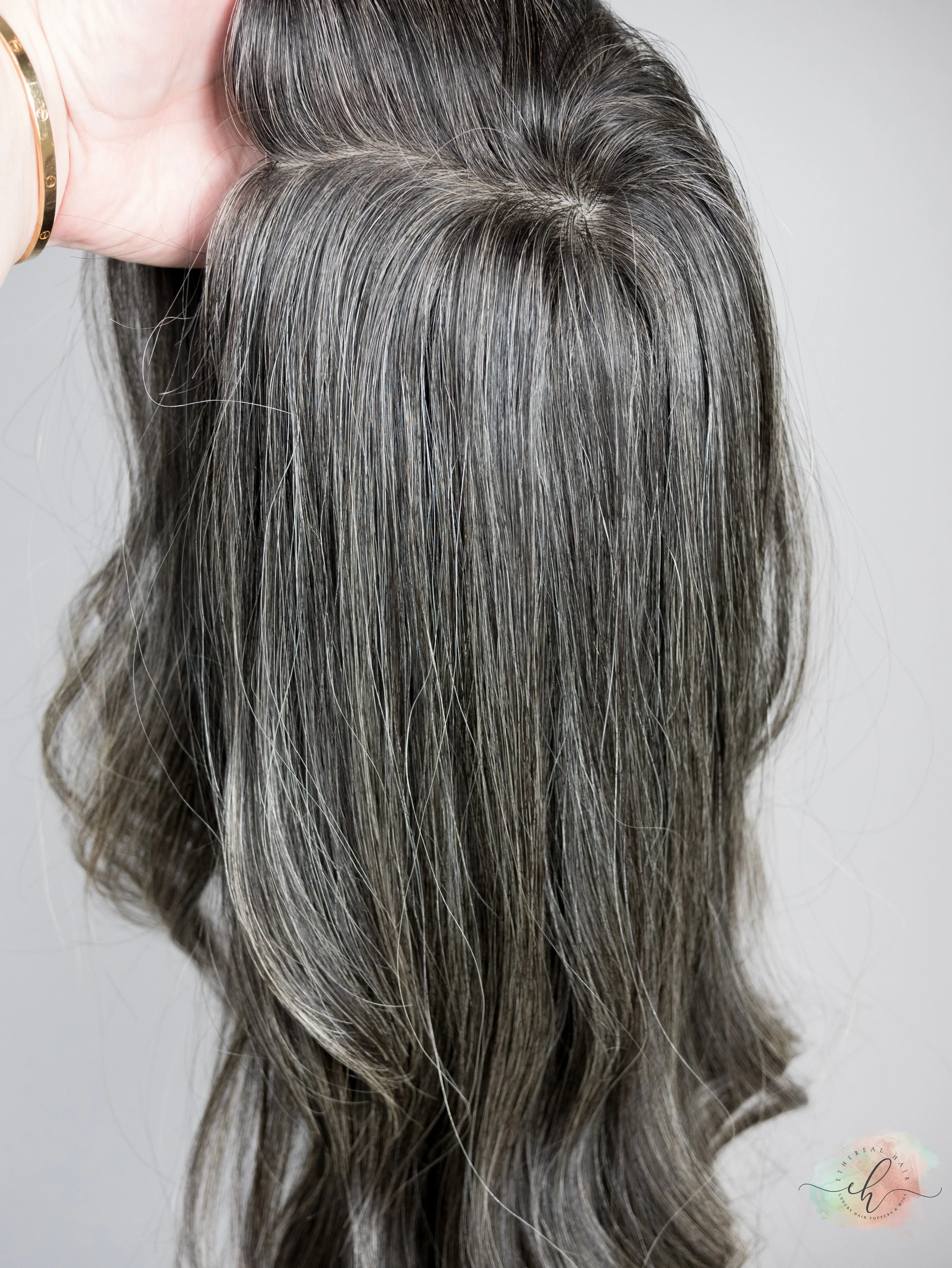 “DELLA" Exquisite Wig: Silk Top, Sz. M, 19-20"