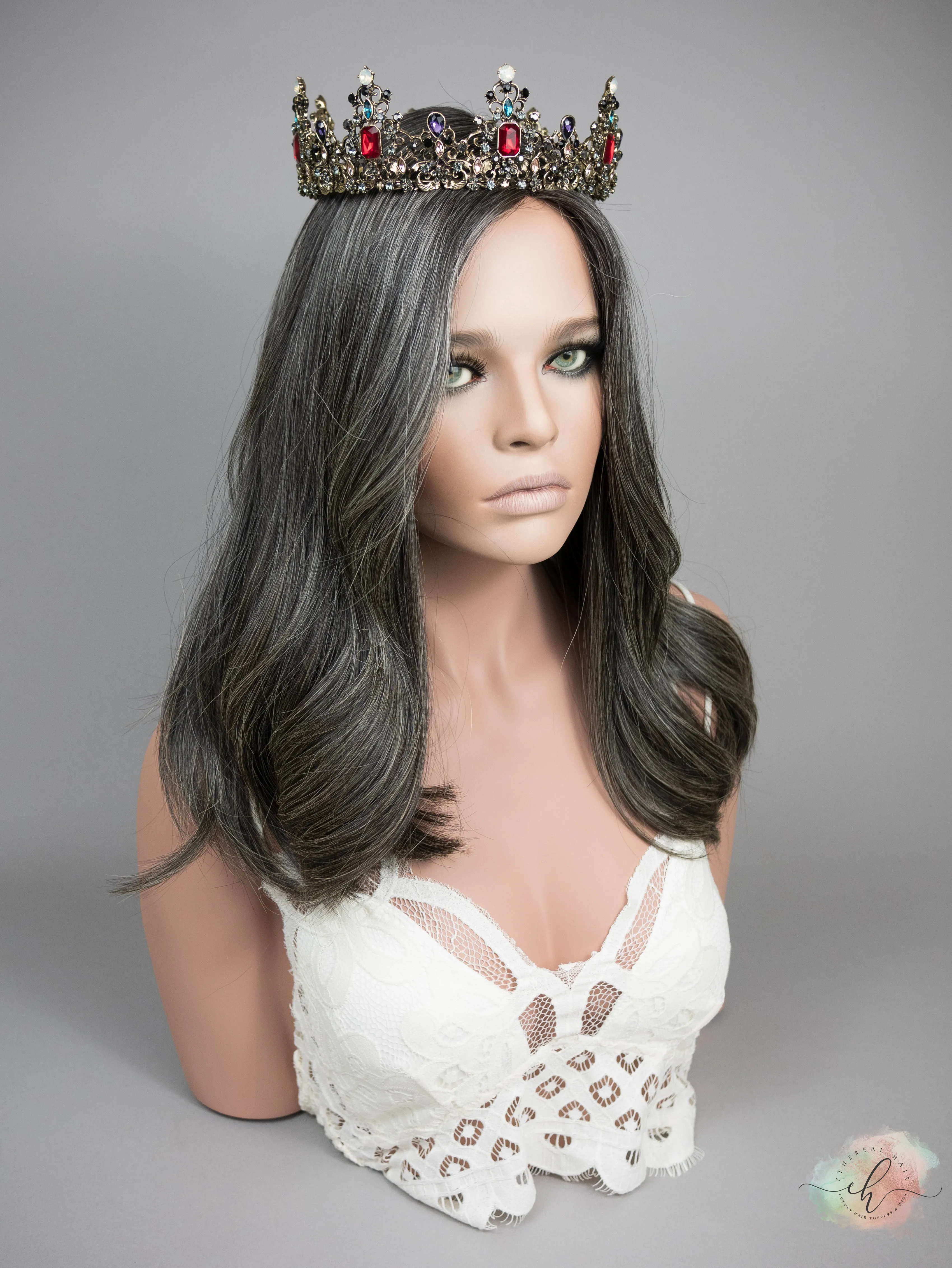 “DELLA" Exquisite Wig: Silk Top, Sz. M, 19-20"