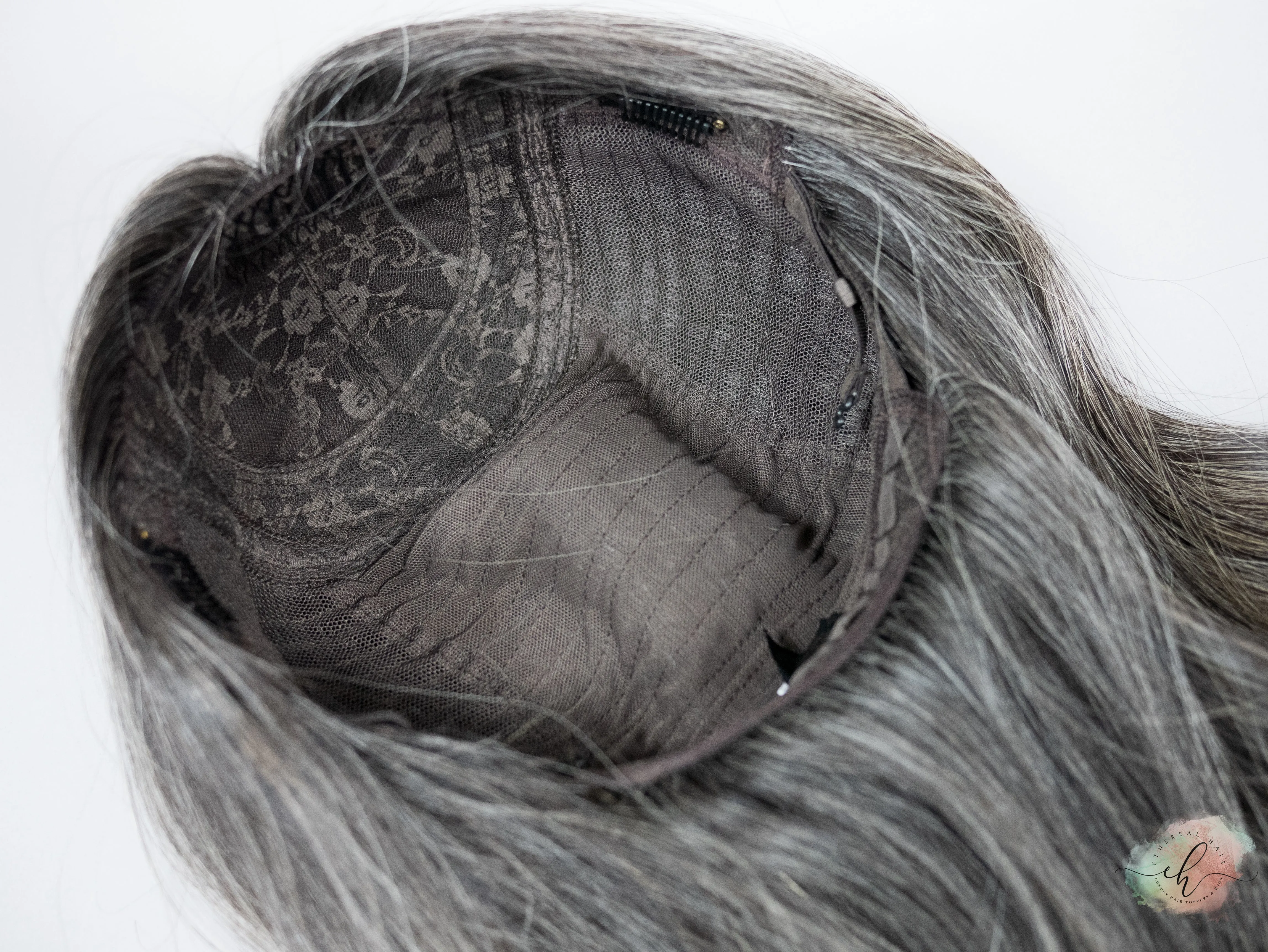 “DELLA" Exquisite Wig: Silk Top, Sz. M, 19-20"