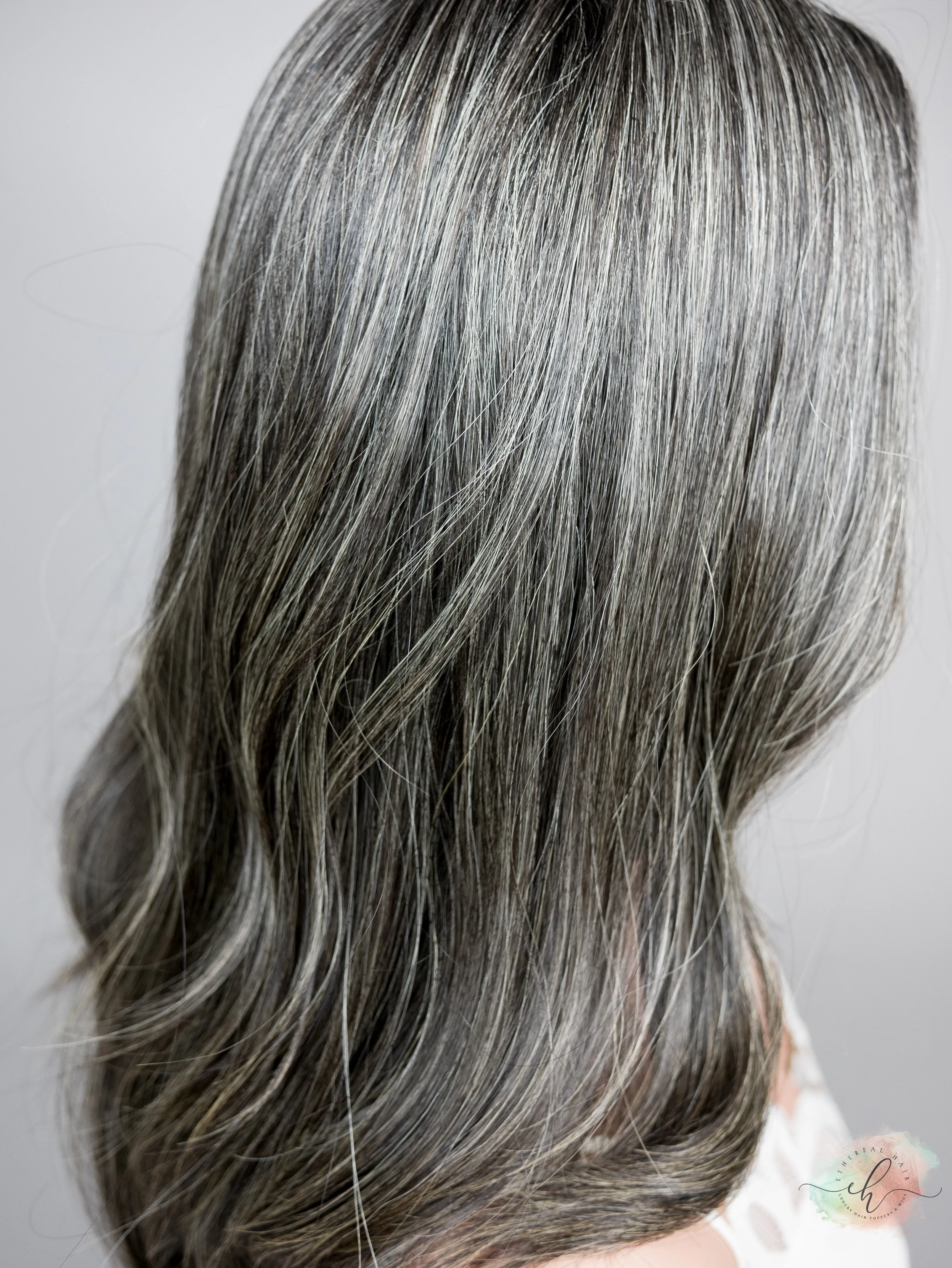 “DELLA" Exquisite Wig: Silk Top, Sz. M, 19-20"
