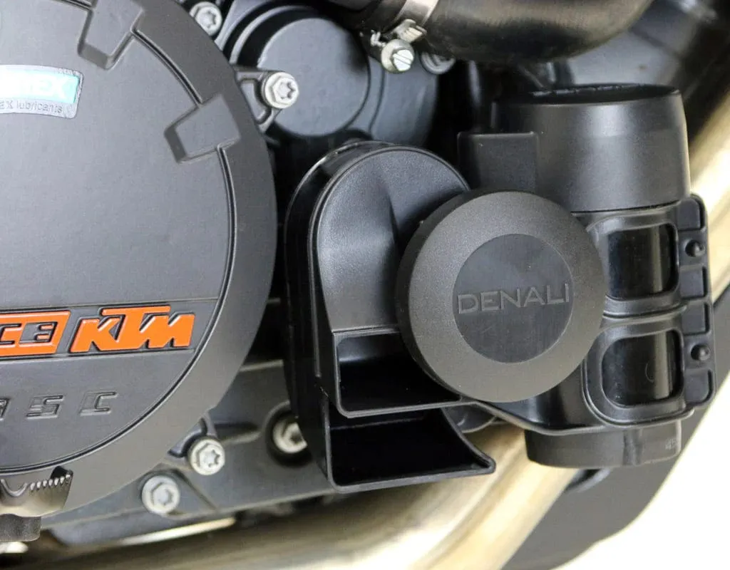 Denali SoundBomb Compact montage beugel voor de KTM 1050. 1090, 1190 en 1290