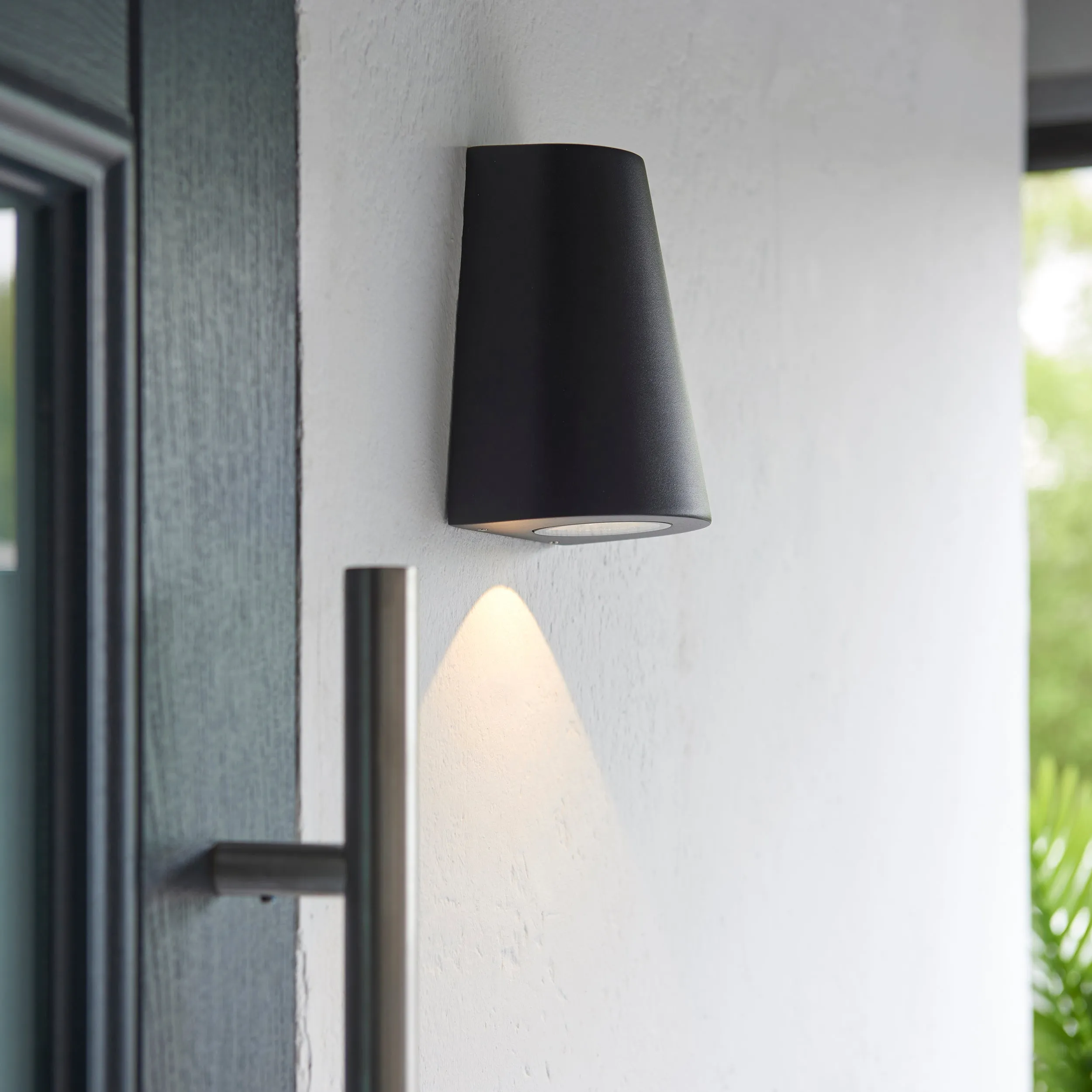 Endon 96904 Helm 1lt Wall Textured black & clear glass 2W LED (SMD 3528) Warm White