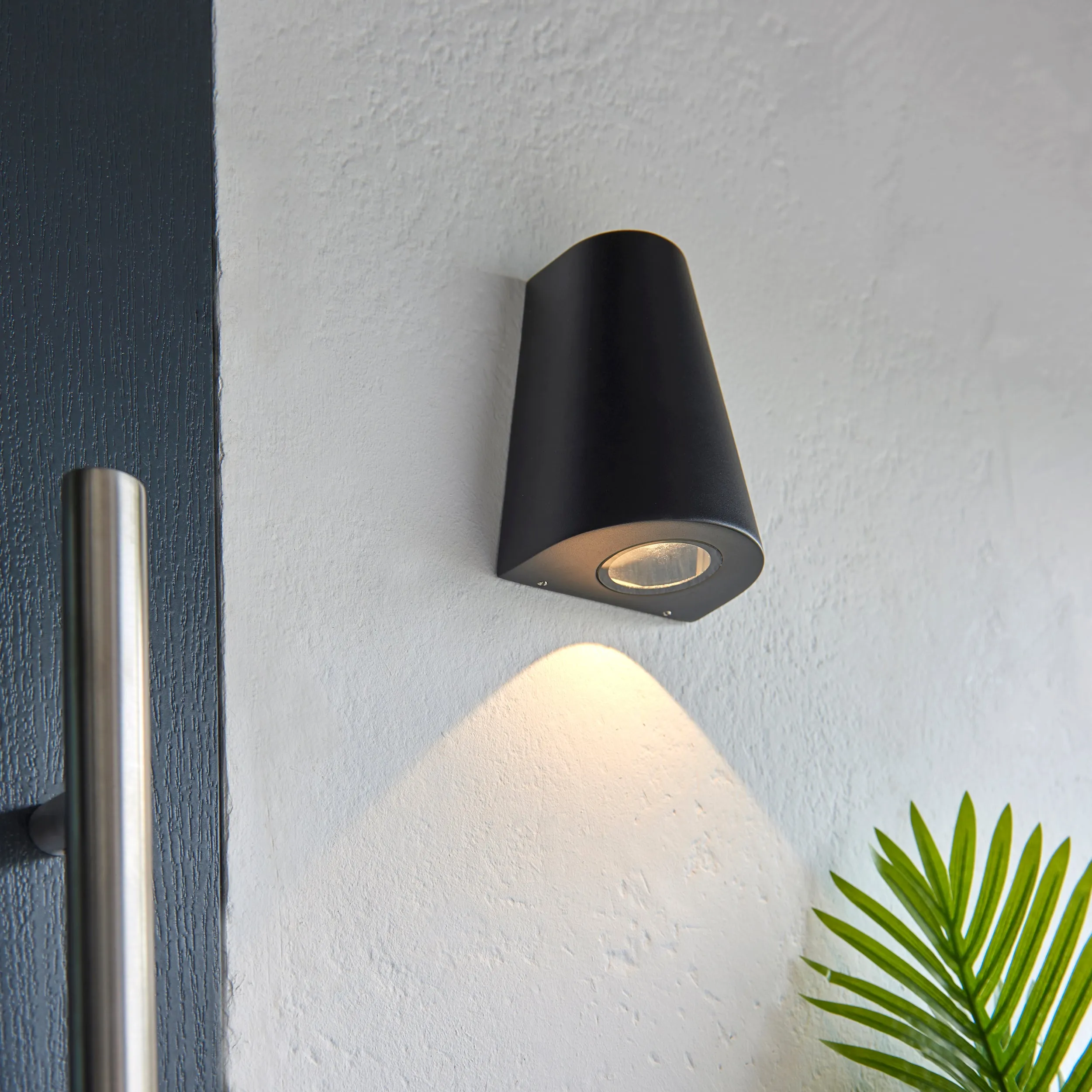 Endon 96904 Helm 1lt Wall Textured black & clear glass 2W LED (SMD 3528) Warm White