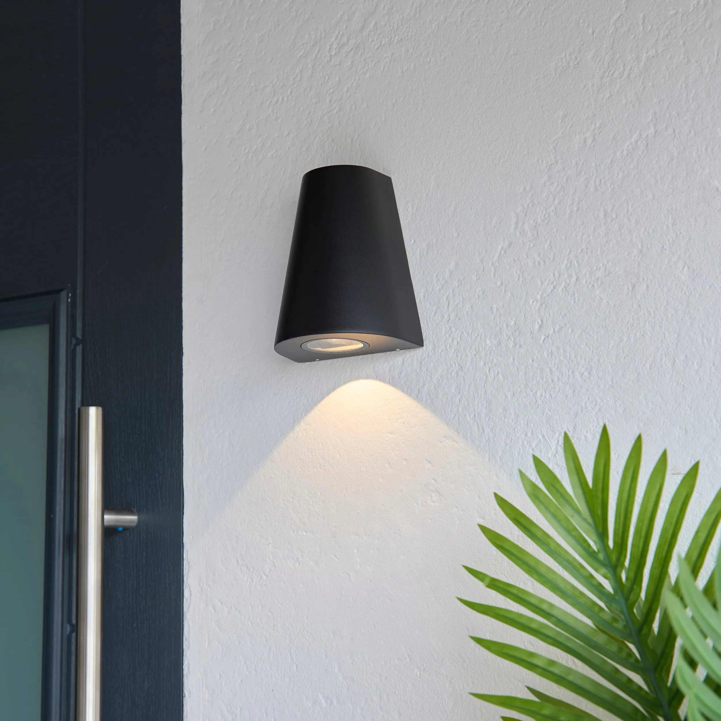 Endon 96904 Helm 1lt Wall Textured black & clear glass 2W LED (SMD 3528) Warm White