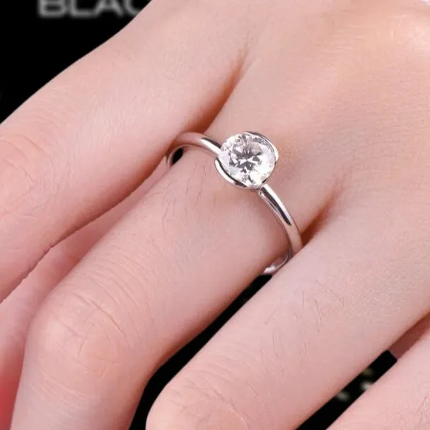 Exquisite 1.0 Ct Diamond Half Bezel Solitaire Engagement Ring