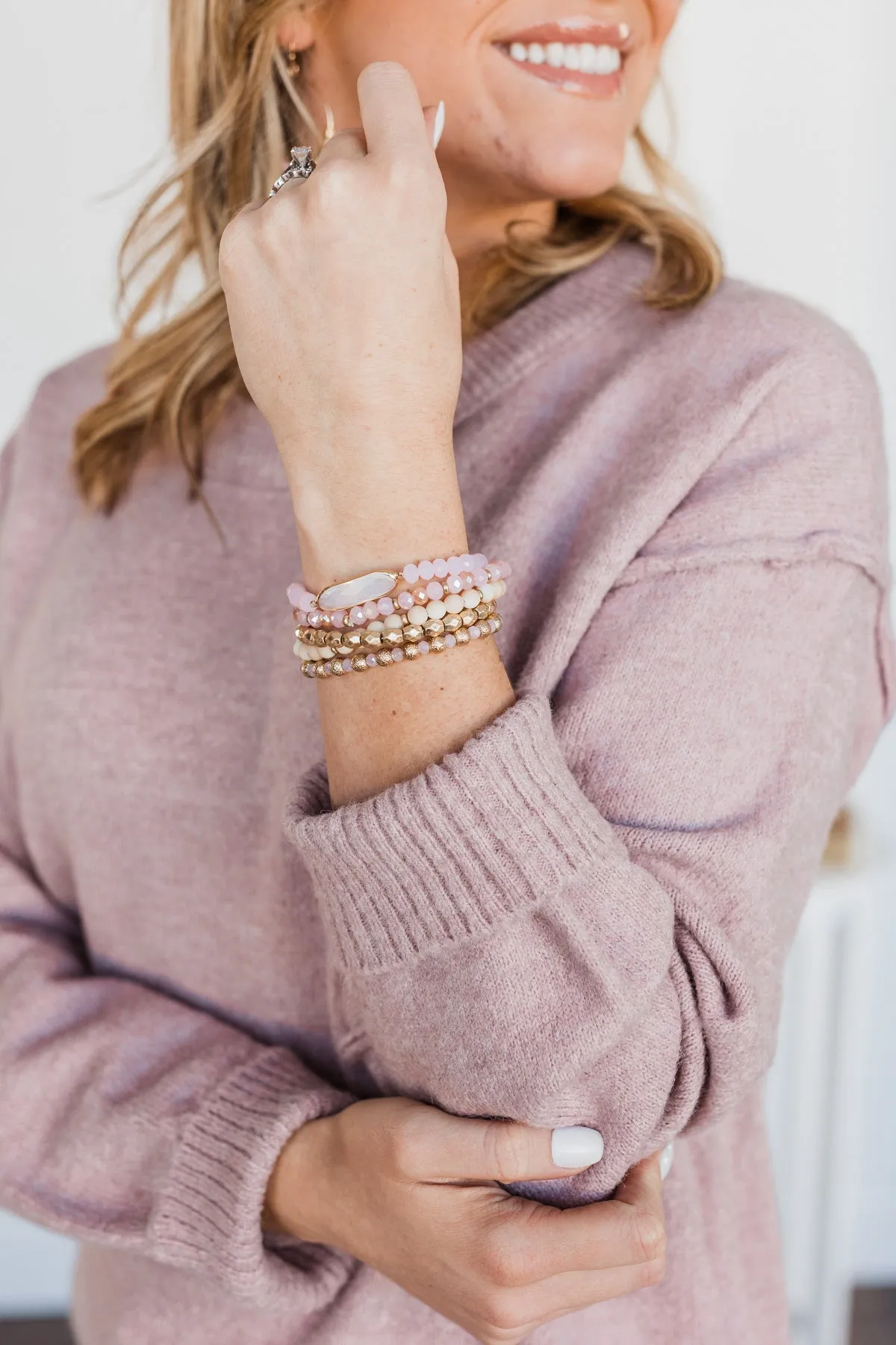 Exquisite 5-Piece Stackable Bracelet Set- Pink