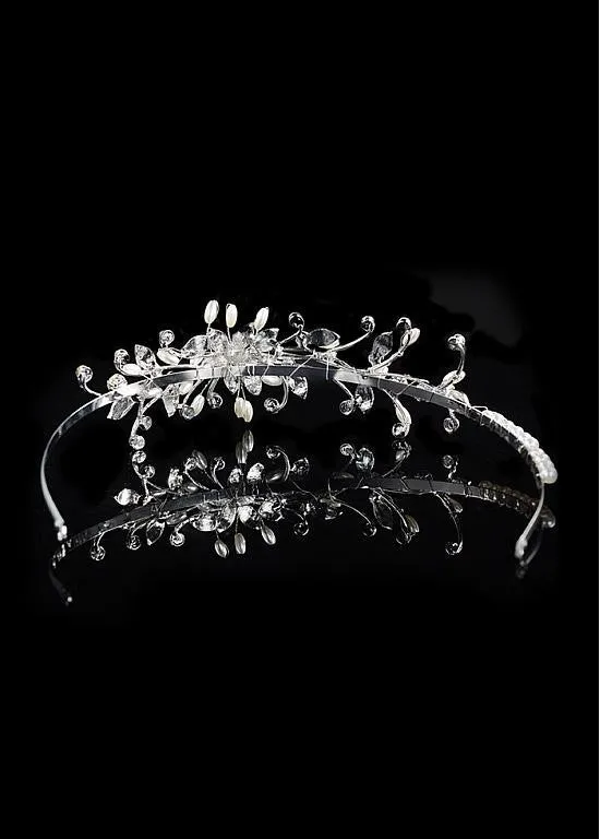 Exquisite Alloy Wedding Tiara With Rhinestones