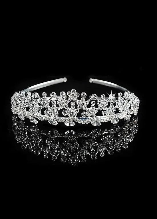 Exquisite Alloy Wedding Tiara With Rhinestones