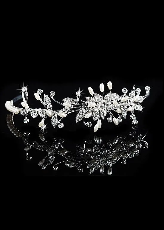 Exquisite Alloy Wedding Tiara With Rhinestones