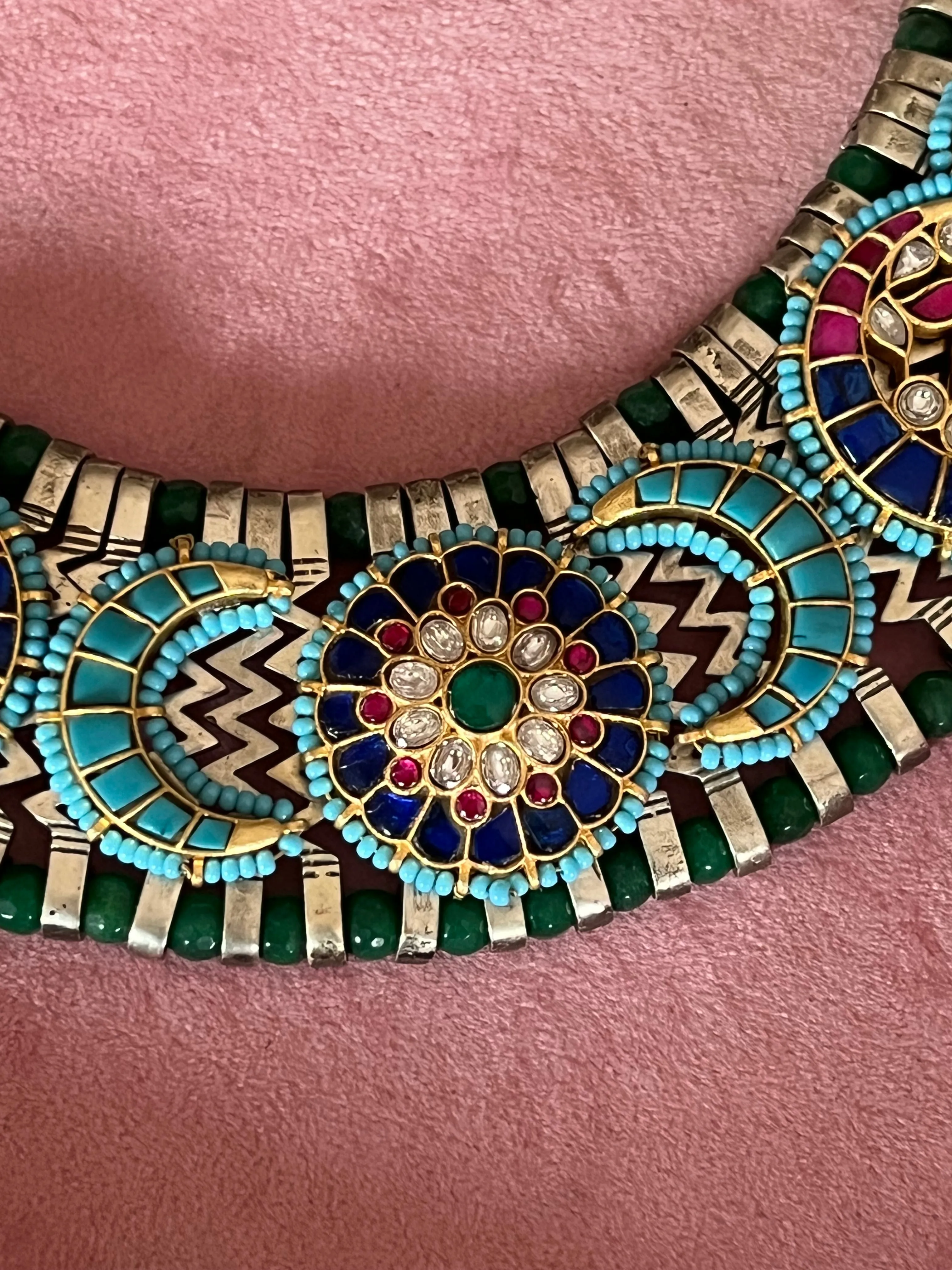 Exquisite Choker Necklace Set - A Masterpiece of Elegance