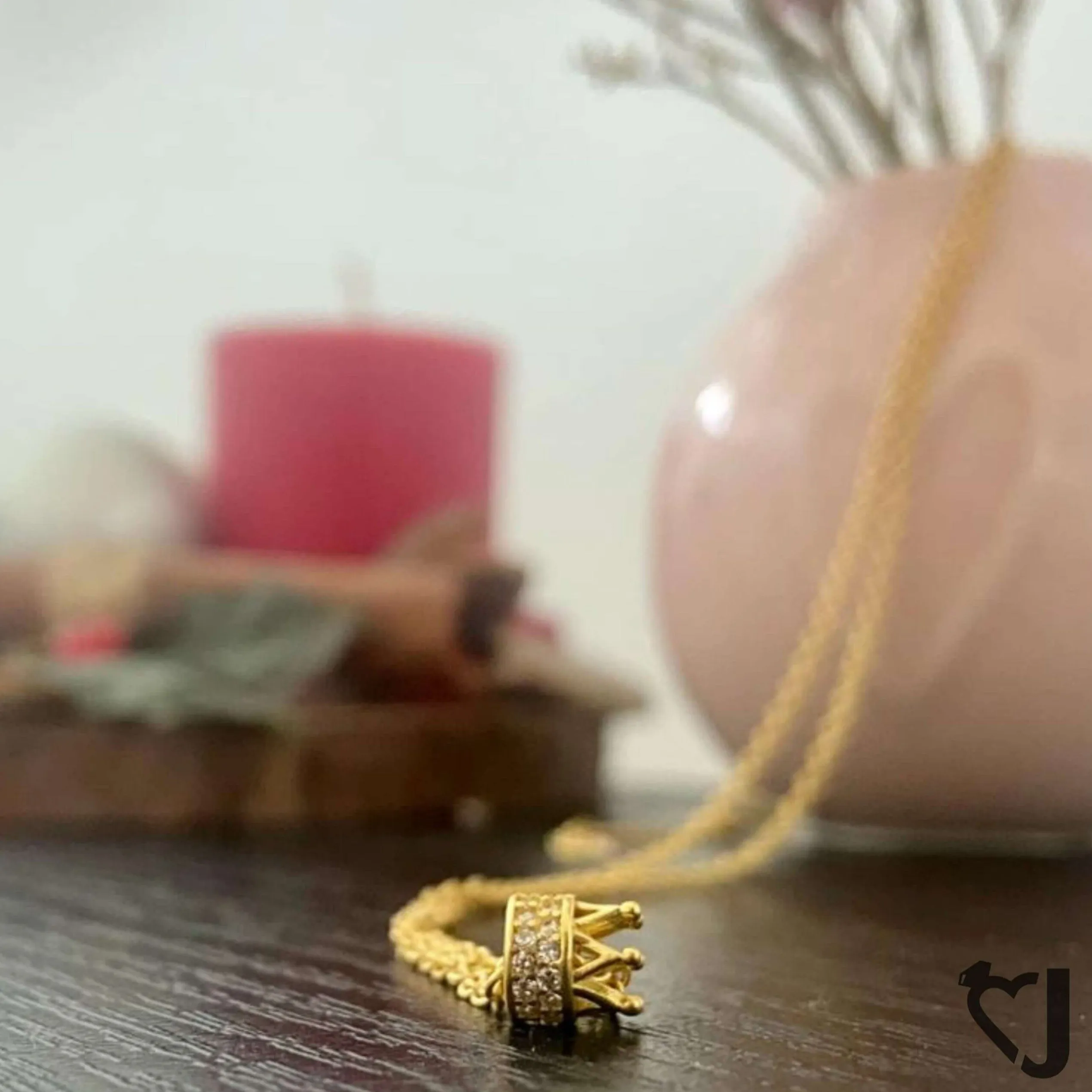 Exquisite Crown Necklace - Gold Vermeil