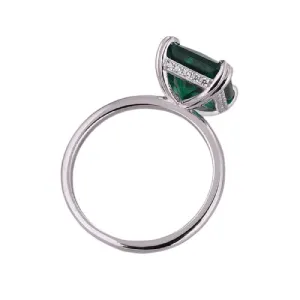 Exquisite Emerald Green Cushion Cut Engagement Ring