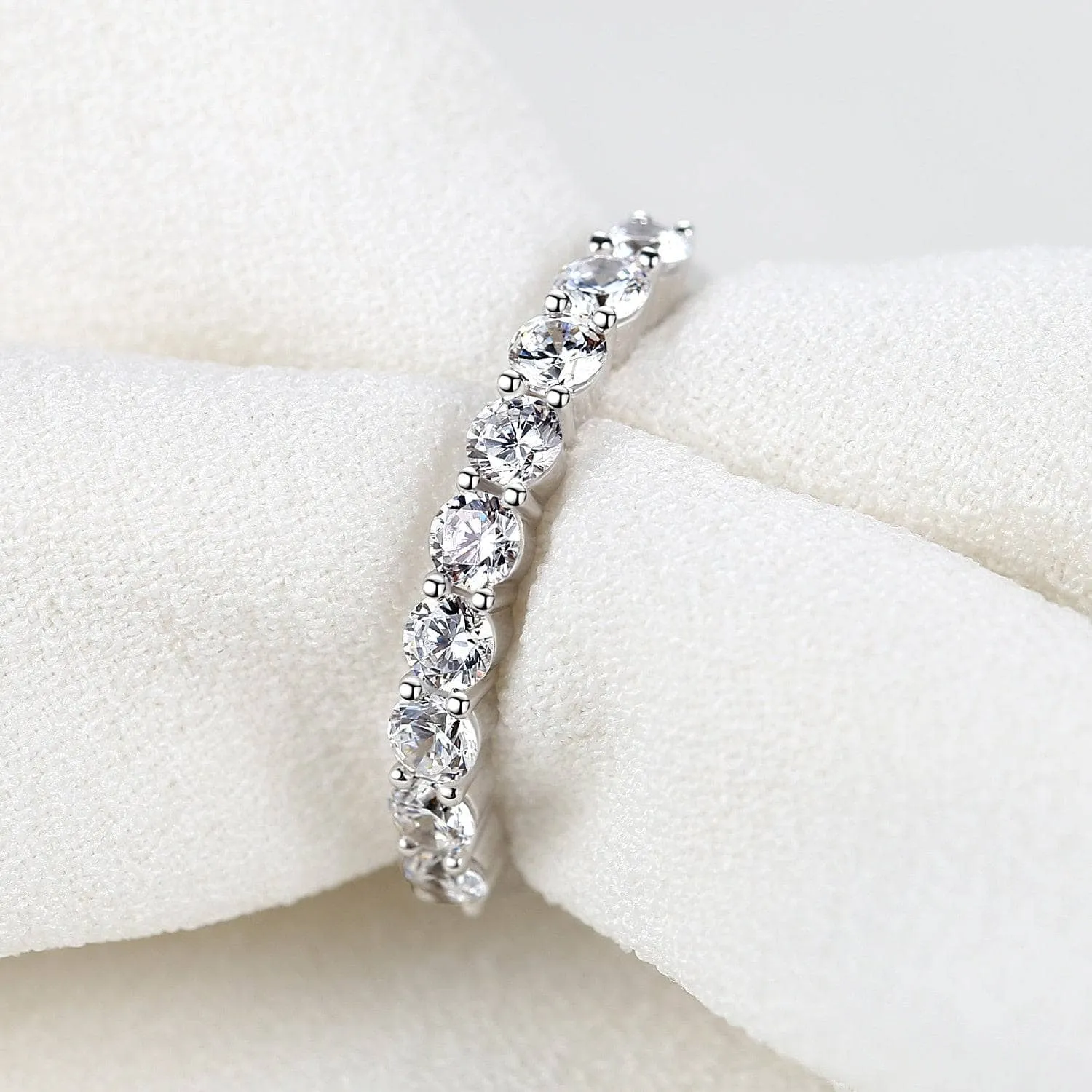 Exquisite Eternity Diamond Promise Ring