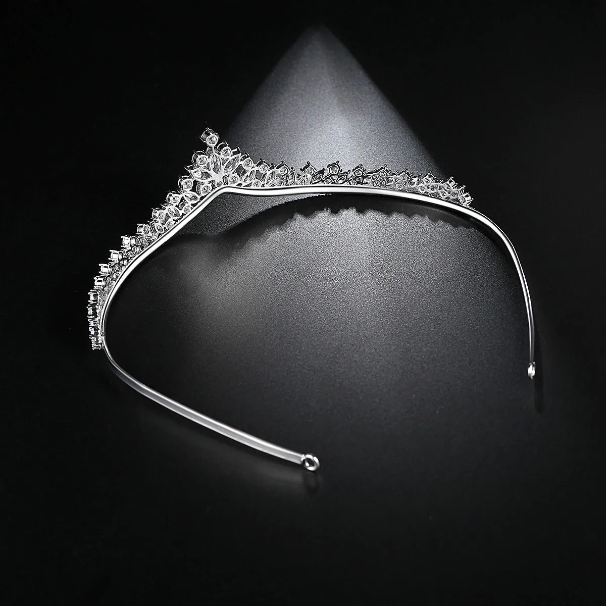 Exquisite Fashion Crown