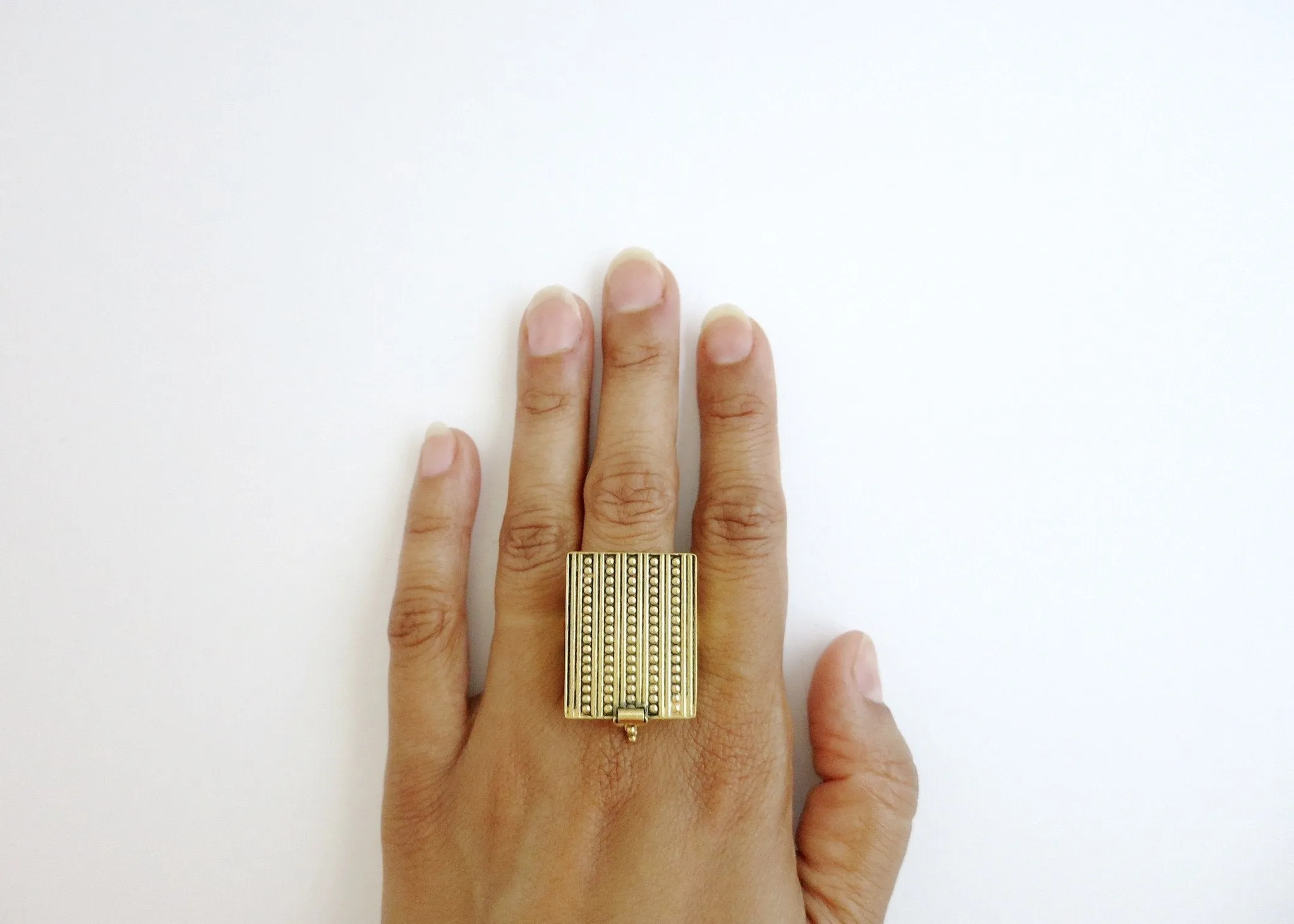 Exquisite, gold-plated brass rectangular drawer ring