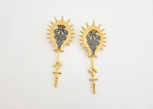 Exquisite, gold plated, two-tone 'Sunehri' earrings