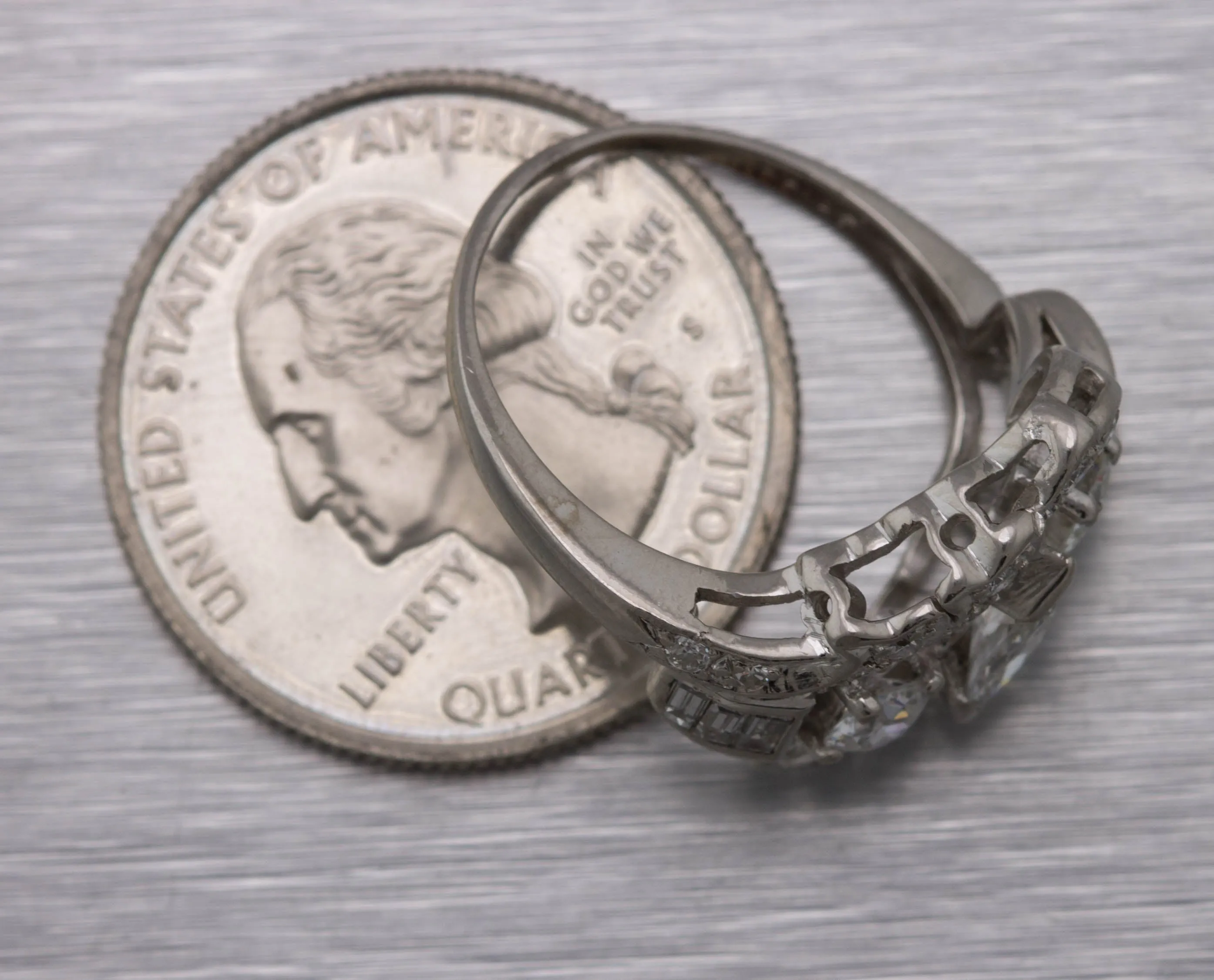 Exquisite Ladies Estate Platinum 1.45ctw Marquise Diamond Cluster Cocktail Ring