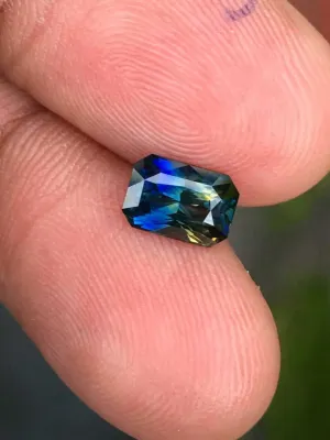 Exquisite Tri Color Parti Sapphire