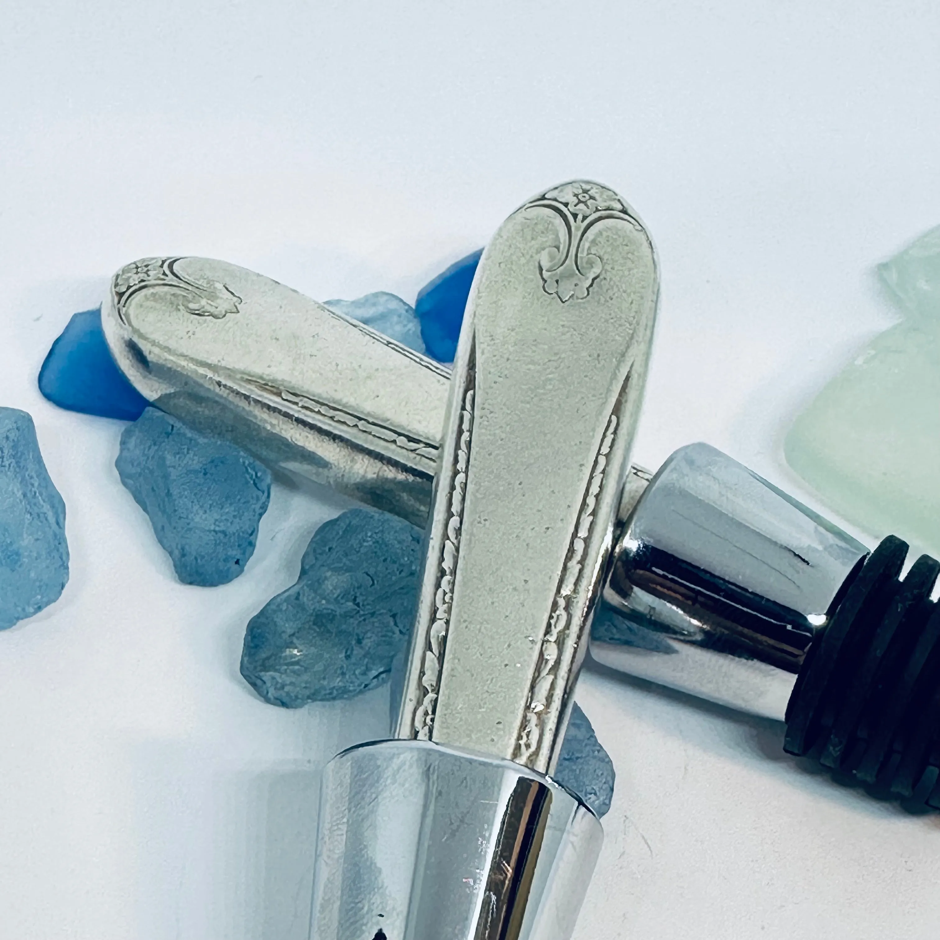 “Exquisite” Vintage Silverware Bottle Stopper | 1940 Int'l Silver | Up-Cycled Wine Stopper | Silverware Bottle Closure | Antique Knife Handle Wine Plug