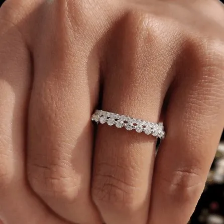 Exquisite Women's Stackable Wedding Band Set
