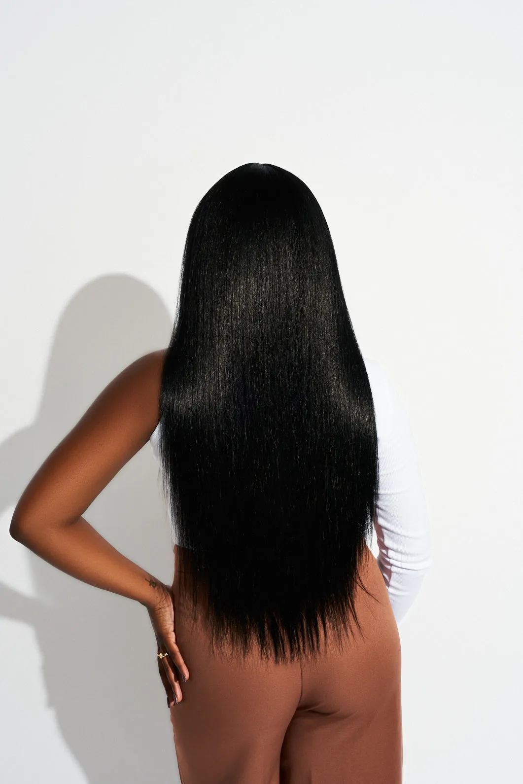 Feme Wig - Smooth Press Out