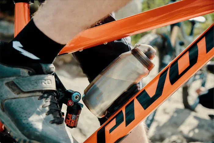 FIDLOCK TWIST 750ML COMPACT BOTTLE   BIKE BASE