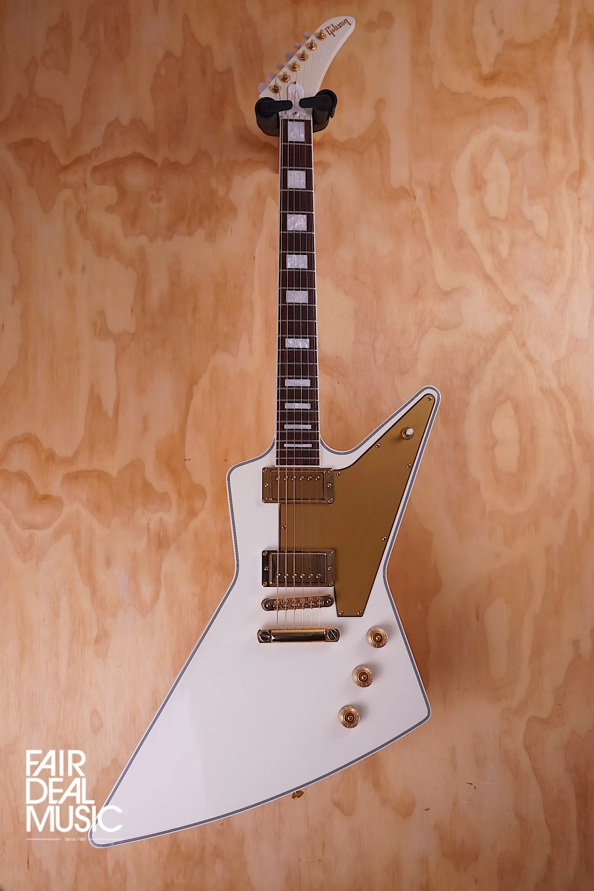Gibson Lzzy Hale Explorer in Alpine White, USED