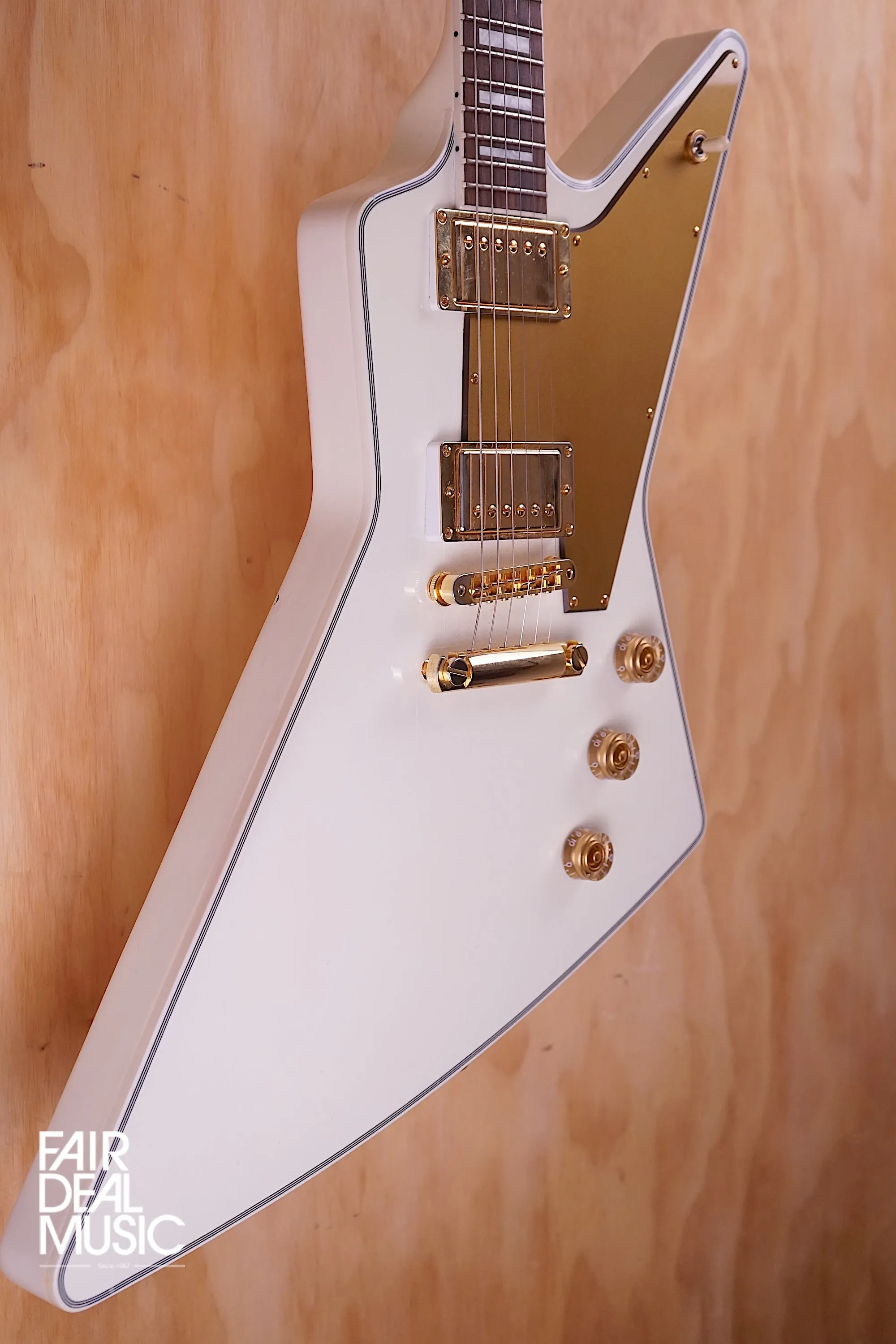 Gibson Lzzy Hale Explorer in Alpine White, USED