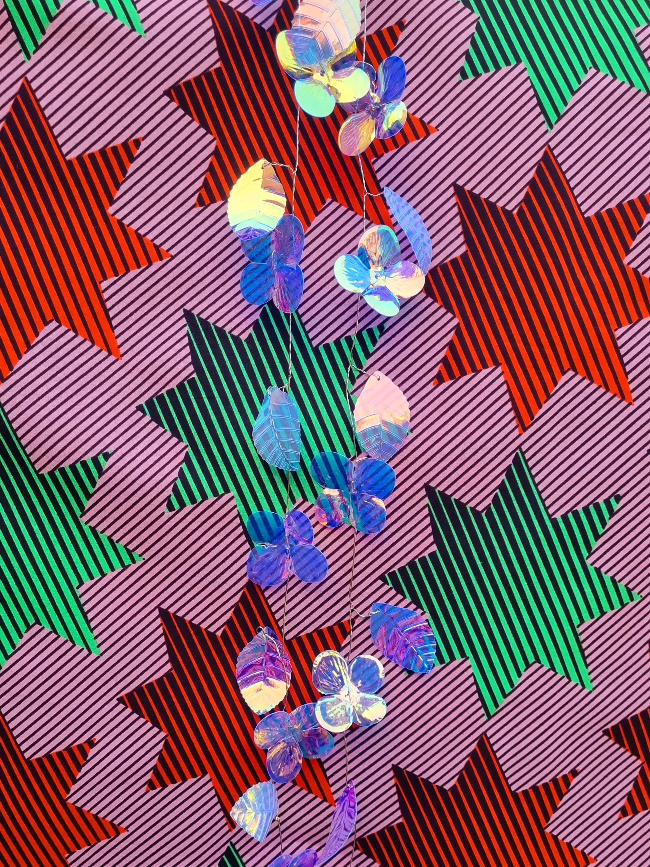 Holgraphic garlands and sprays