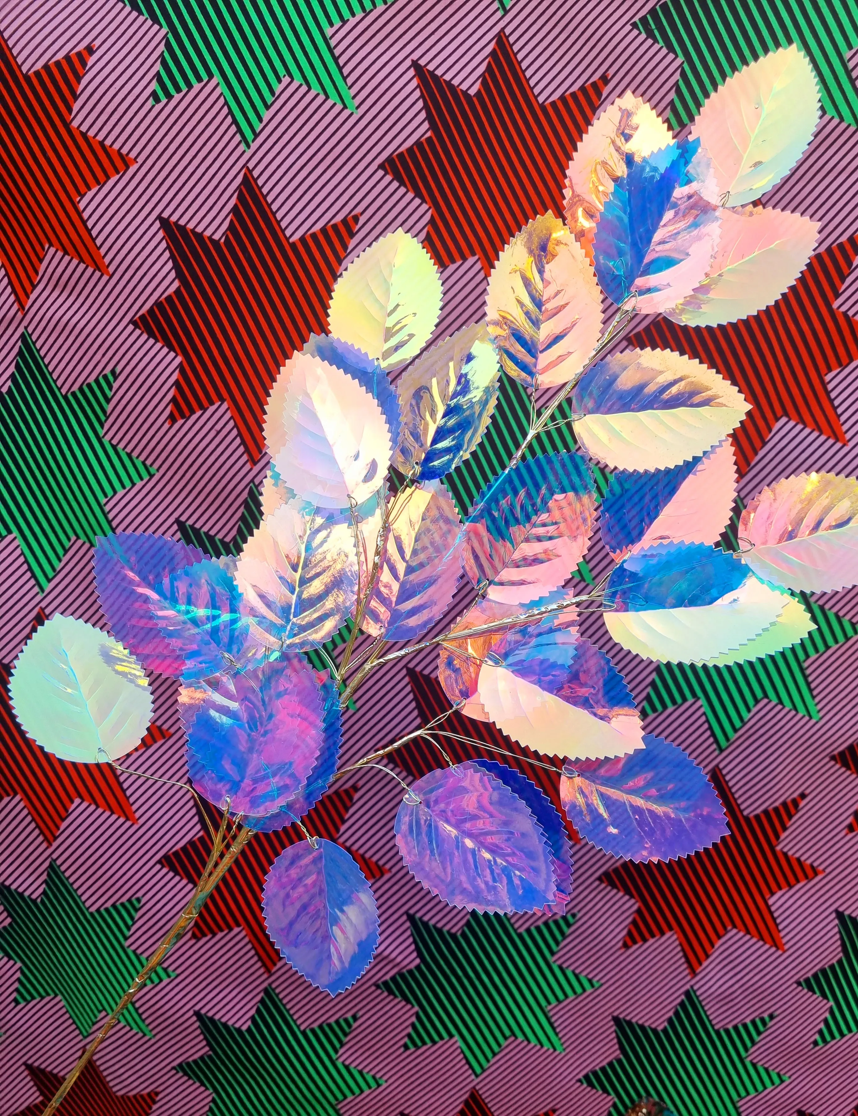 Holgraphic garlands and sprays