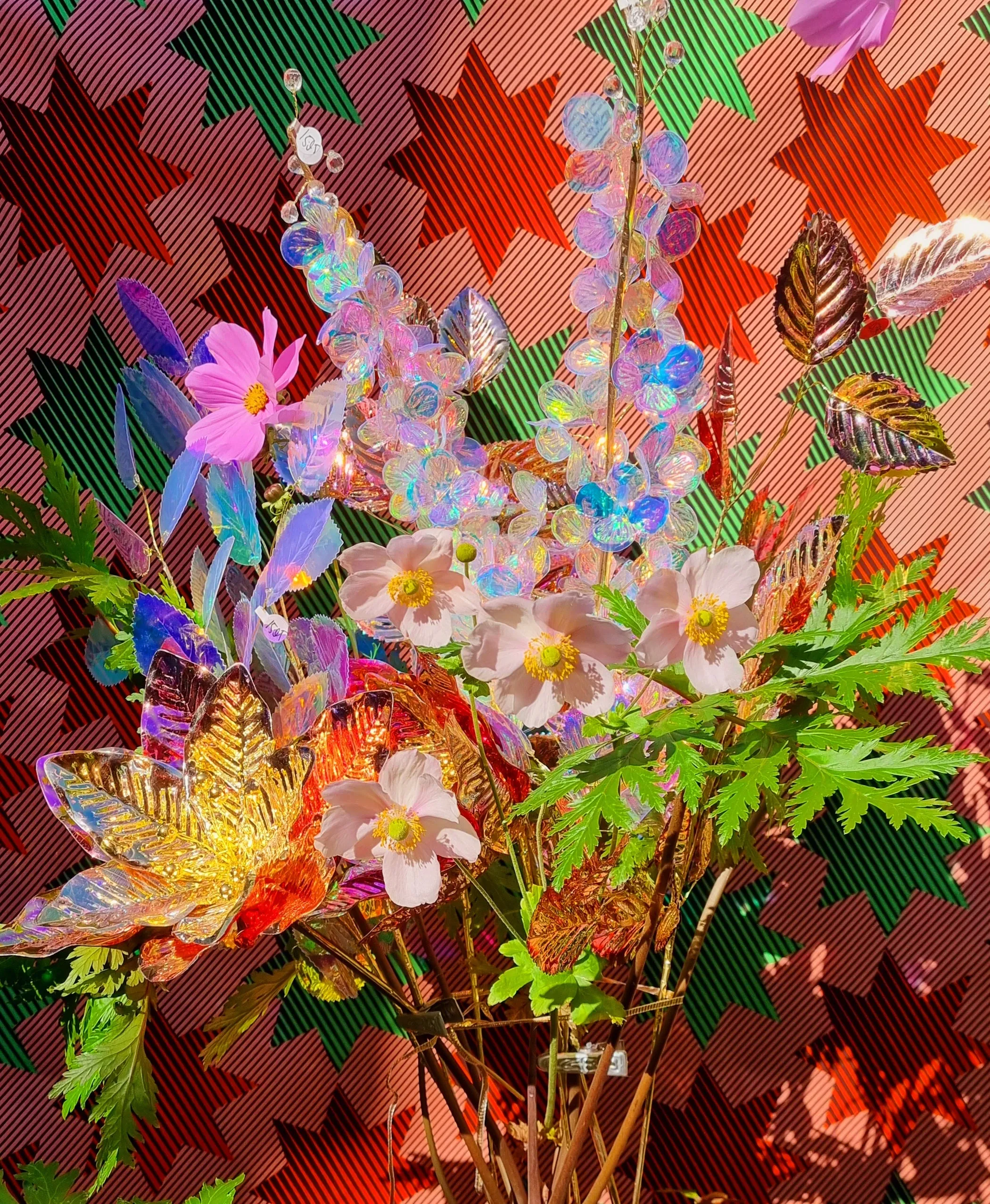 Holgraphic garlands and sprays