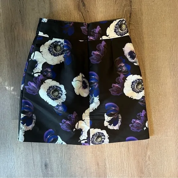 IMJ. Crew 00 Floral Skirt EUC