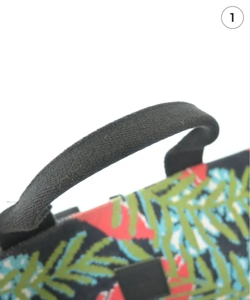 KNIT IS CANVAS! Totes