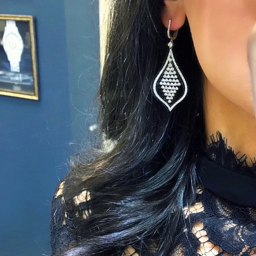 Ladies Exquisite 14K White Gold 3.80CTW Diamond Chandelier Drop/Dangle Earrings