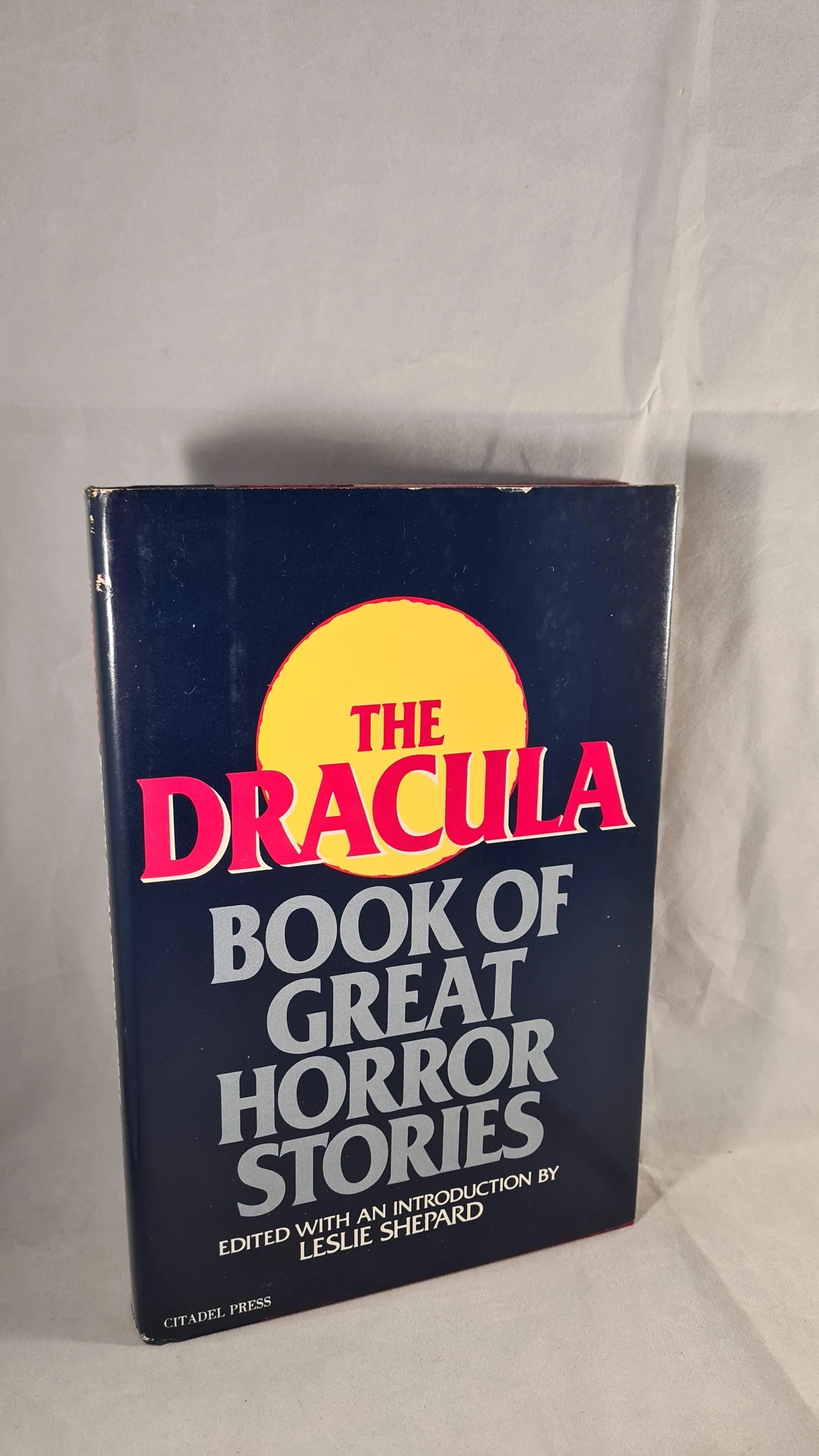 Leslie Shepard - The Dracula Book of Great Horror Stories, Citadel, 1981, 1st Edition, Signed