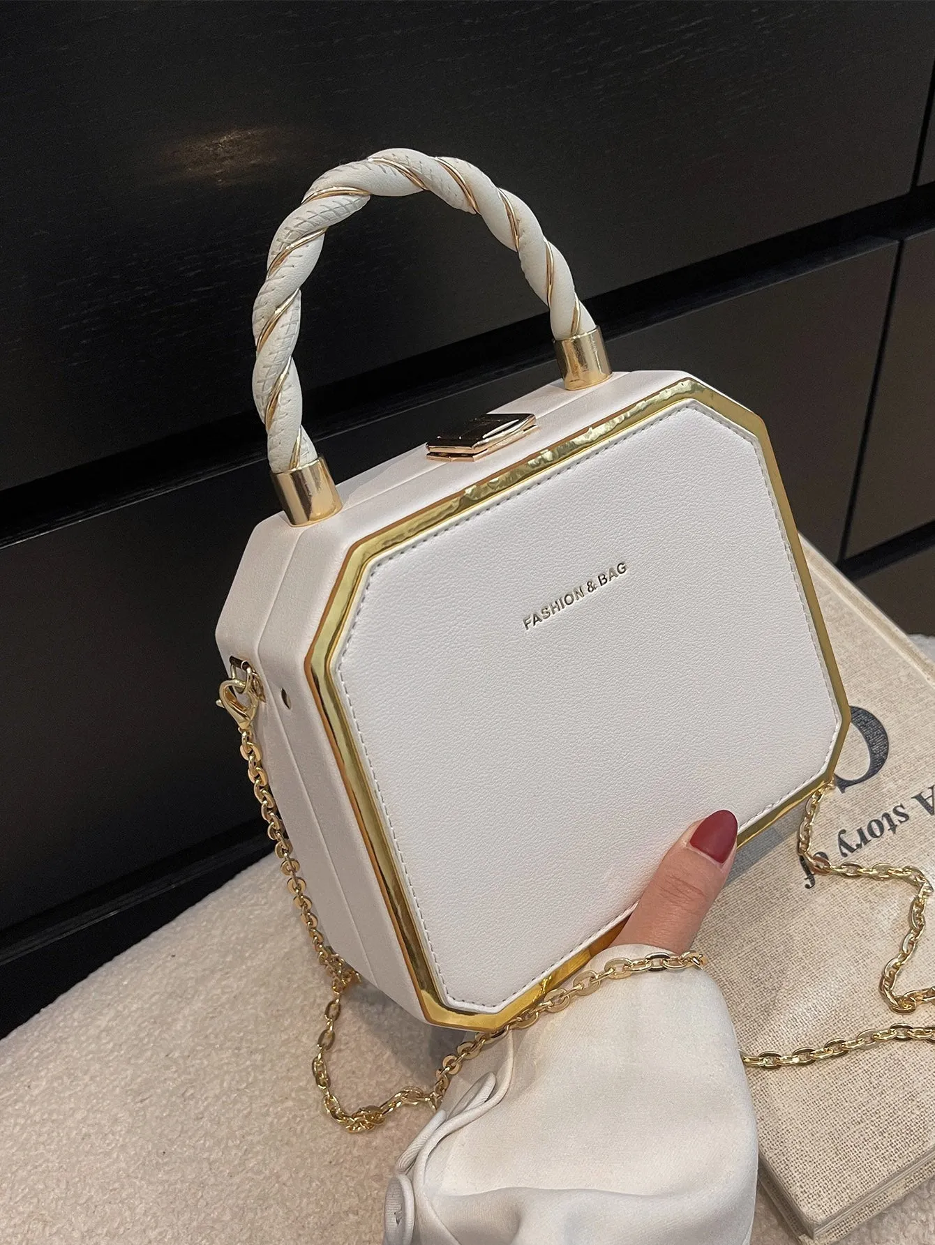 Mini Letter Graphic Chain Box Bag - White