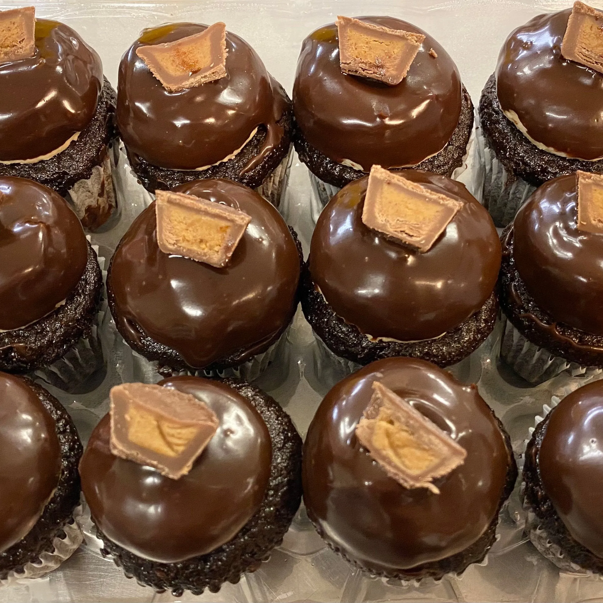 Mini Reeses Cupcakes Dozen