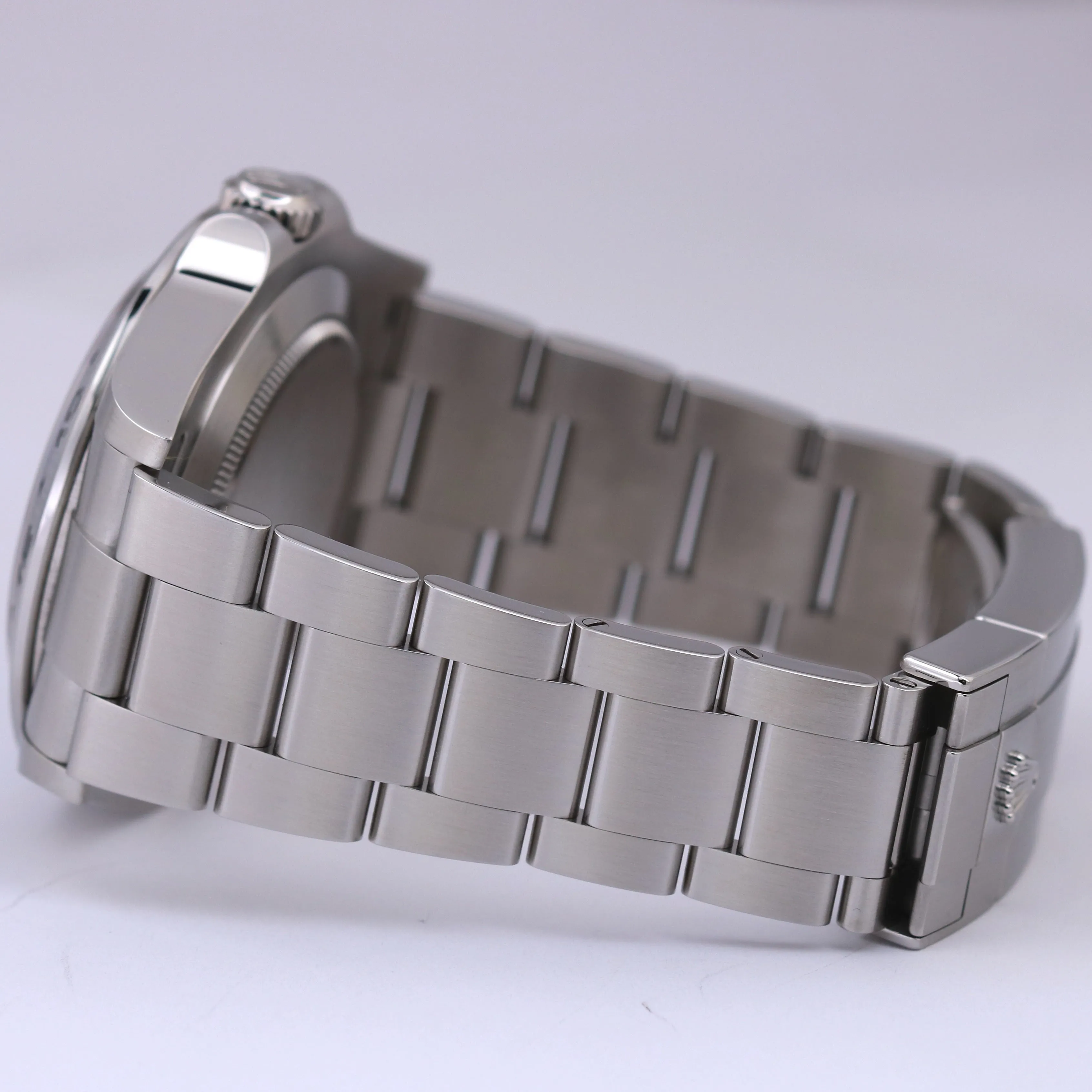 MINT 2022 Rolex Explorer II 42mm POLAR WHITE Stainless Steel GMT Date 226570