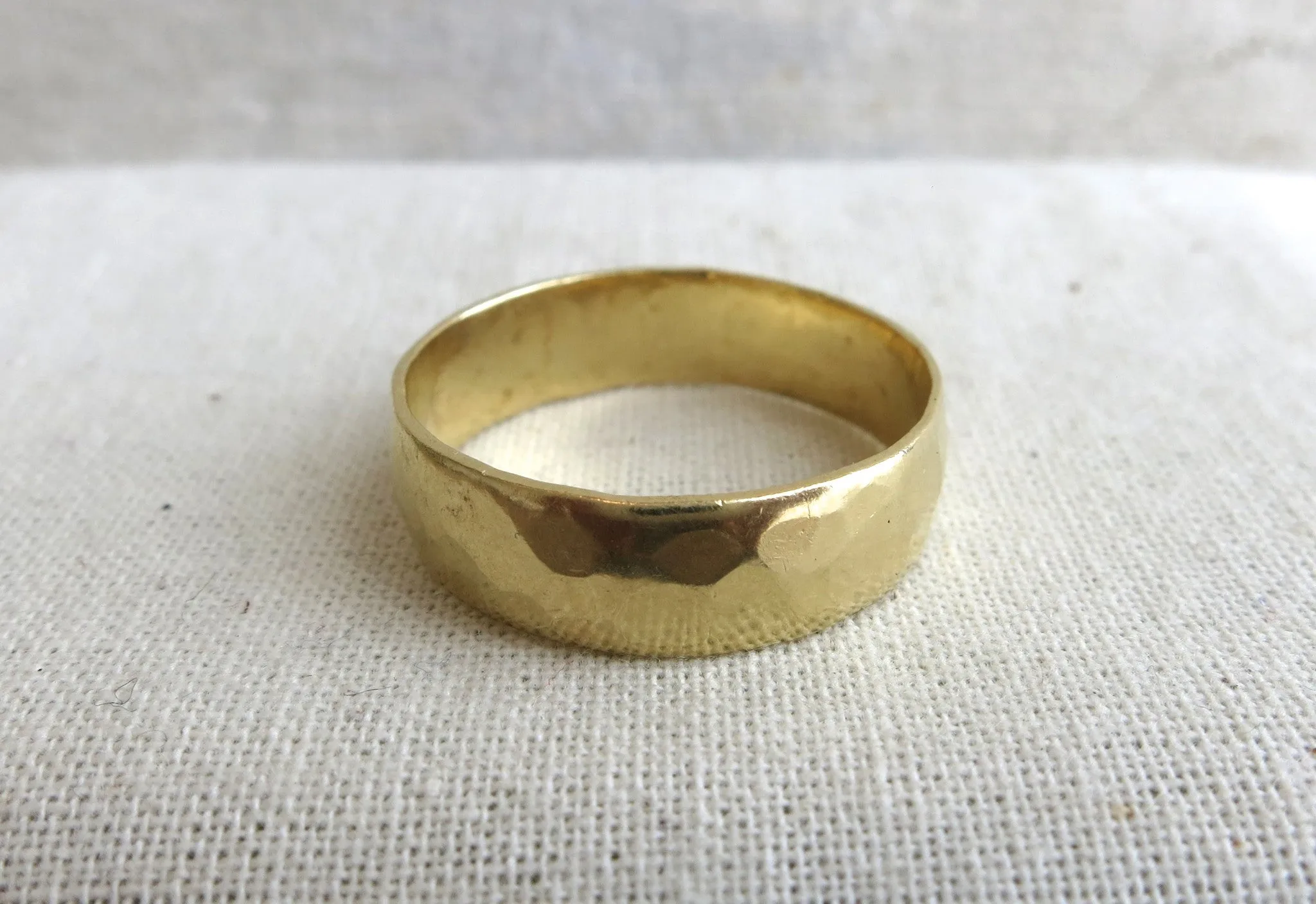 Moon Textured Half Round Band | 6mm