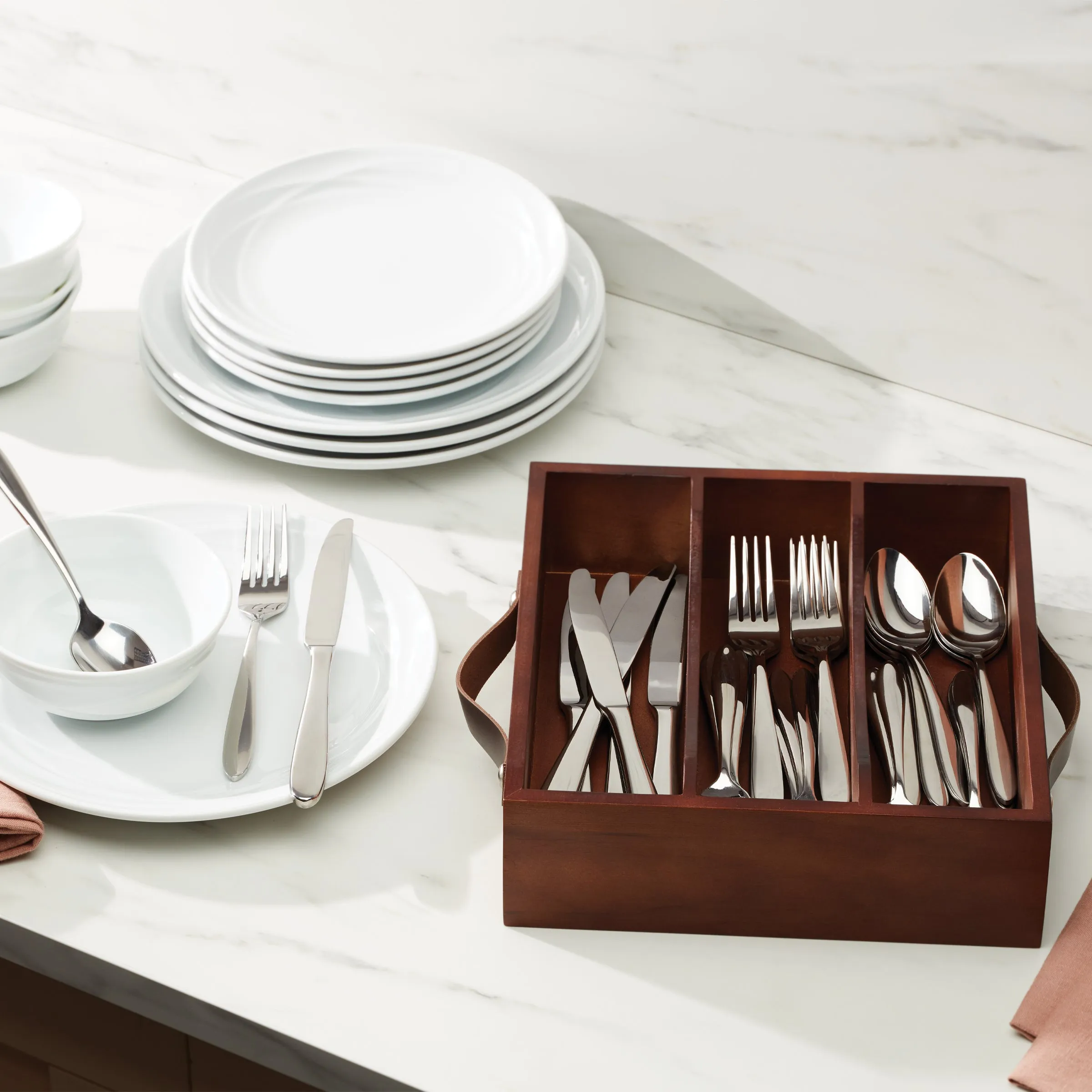 Mooncrest 30 Piece Flatware Set   Caddy