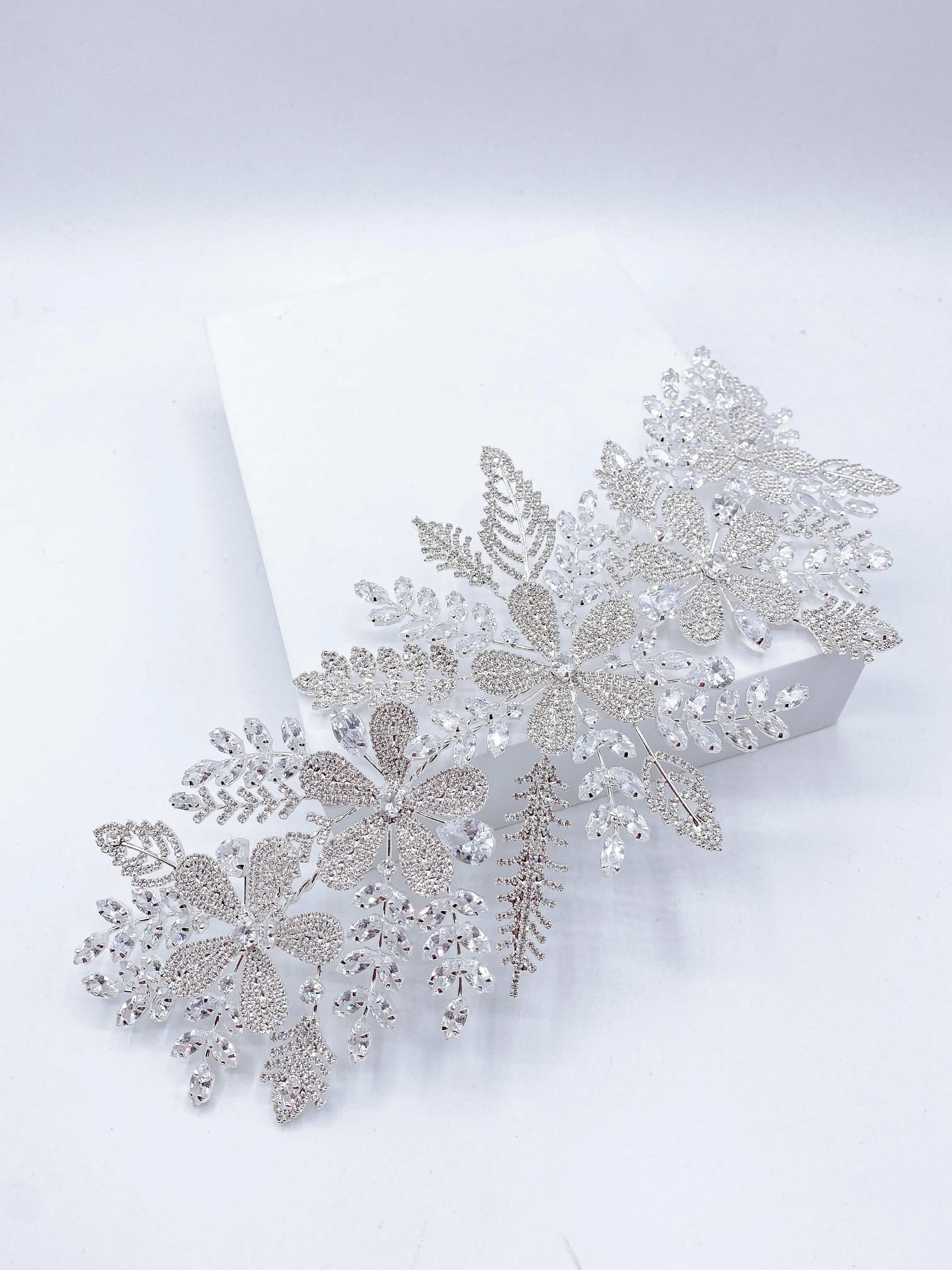 Nydia Headpiece