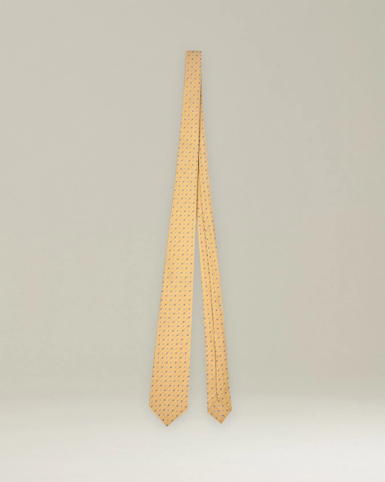 PATTERNED SILK TIE