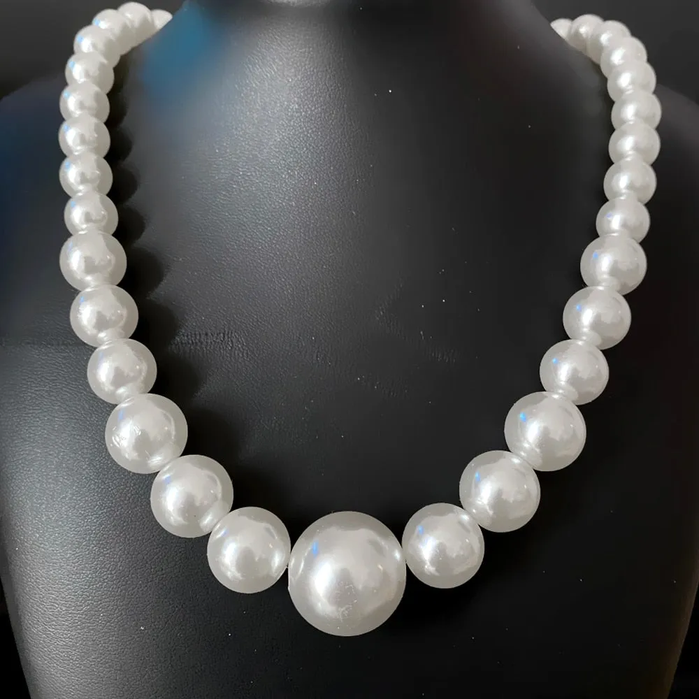 Pretty 💕💚 “Exquisite” Pearl Necklace